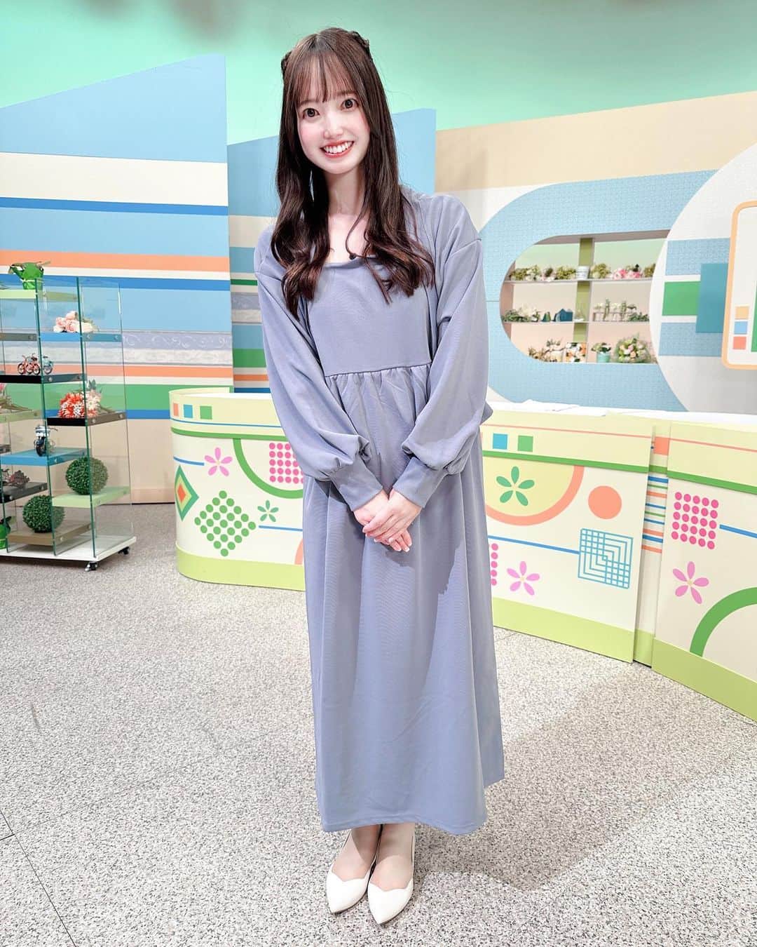 石井奏美のインスタグラム：「今日のシアワセ気分の衣装です👗 水色のワンピース🩵  カーディガン付きで、 着回しできそうでした🙆‍♀️  沖縄でのロケも明日が最終日🌺 頑張ってきます〜！  #岡山#香川#アナウンサー#衣装 #okayama#kagawa#ootd」