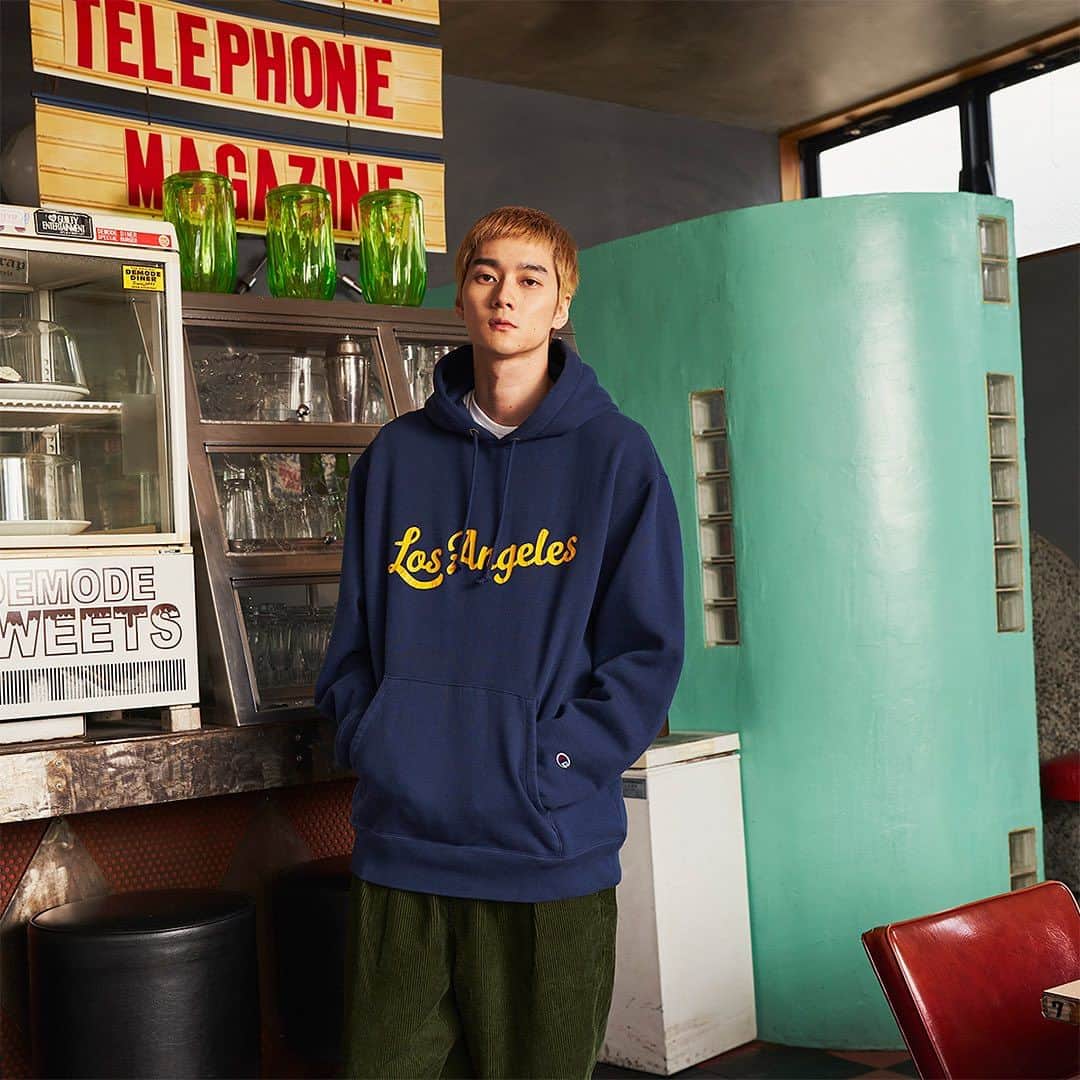 のインスタグラム：「俳優・モデル #栁俊太郎 さんが語る、長年愛用しているスウェットからみる、タイムレスの定義とは？  時代を意識せず、その時の自分が選ぶもの。 「チャンピオンのスウェットのように時代を意識しないということが僕にとってかっこいいことで、それがタイムレスなものなんじゃないかな」  インタビュー詳細はチャンピオン公式オンラインストアTIMELESSページへ。  @shuntaroyanagi   #championwhatmovesyou #ChampionJP #Timeless」