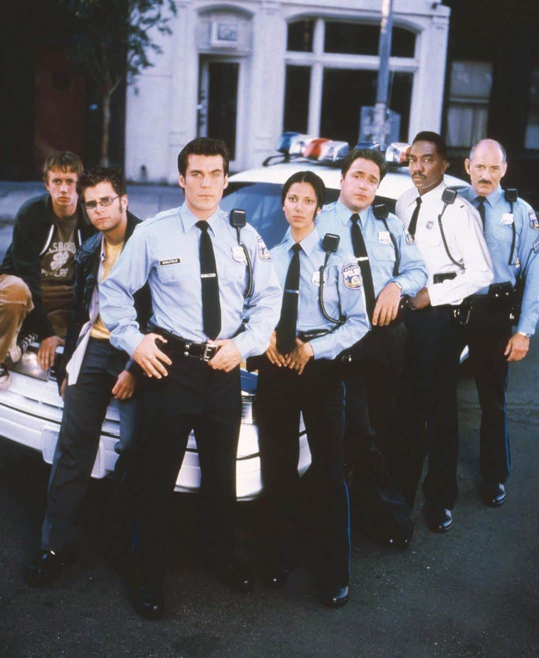 ロゼリン・サンチェスさんのインスタグラム写真 - (ロゼリン・サンチェスInstagram)「20 years ago and onward I have been a detective, FBI and cop many many many many times 😂😂😂😂  The art of make believe… always special! #withoutatrace  #ladragnet #ryancaulfieldyearone  and more…  Ahhhhh las memorias 🫶」10月7日 11時38分 - roselyn_sanchez