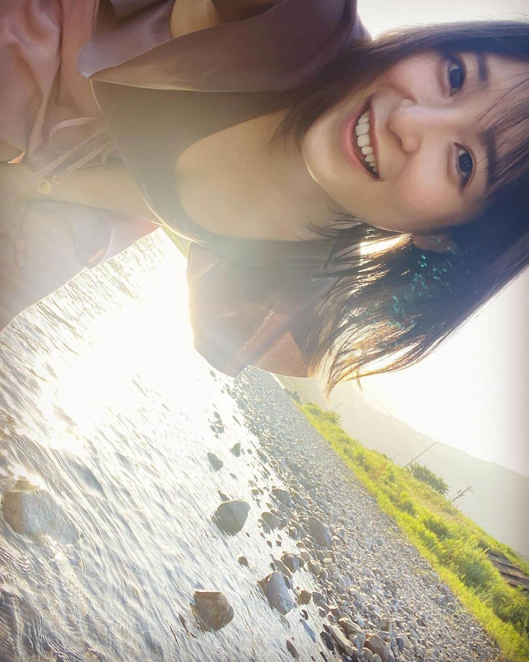 中崎絵梨奈さんのインスタグラム写真 - (中崎絵梨奈Instagram)「土曜の朝のにっこにこ☺︎  #まだ夏載せてる  #夏　#summer #夏休み　#水着 #jp #銚子川 #田舎　#田舎の風景 #田舎の夏休み　#水遊び　#川　#japanesegirl #japaneseculture #jp_mood #jp_gallery #swimwear at」10月7日 11時39分 - nakazaki_erina