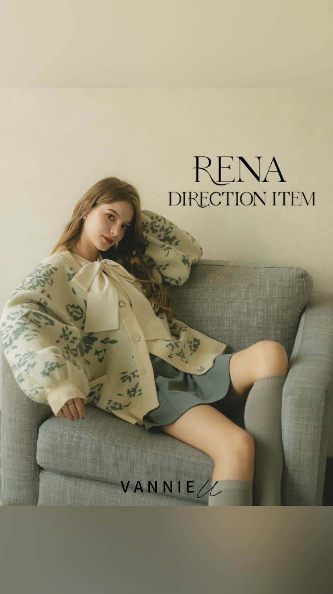 Vannie Officialのインスタグラム：「【RENA direction / VANNIE U】 ⁡ VANNIE U PRESSの @rena_yoshitsugu が企画したアイテムを4型発売いたします！ ⁡ トレンド感を抑えつつ、フェミニンで女性らしく、生地やデザインにもこだわった特別な4型となっております♡  詳細は @rena_yoshitsugu 、 @vannie__u をご覧くださいませ。  【ZOZOTOWN】 第1弾 10/21(sat.) 19:00 発売開始 ワンショルダーラメスウェット  gray / pink free size ¥5,390 tax in  フロントジップフレアスカート black / gray free size ¥6,930 tax in  第2弾 11/18(sat.) 19:00 発売開始 フラワービジューカーディガン yellow / light gray free size ¥6,930 tax in  フロントオープンマーメイドワンピース beige /  gray free size ¥8,800 tax in  #vannie_u #ヴァニーユー #zozotown #ゾゾタウン #カーディガン #ワンピース #スカート #フェミニン #秋コーデ #秋服 #秋服コーデ #秋冬コーデ #オフショル #秋服コーディネート #カーディガンコーデ #ニット #フレアスカート #156cmコーデ #20代コーデ #大人カジュアル #スウェットコーデ #スウェット #着回し #着回しコーデ #ootd #1週間コーデ #コーデ #イエベ春 #花柄コーデ #ビジュー」