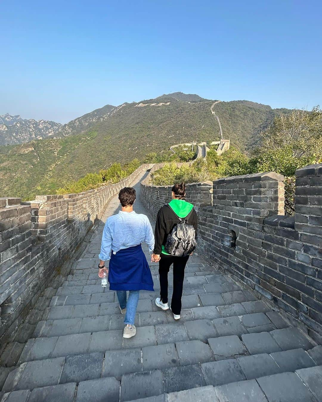 キャロライン・ガルシアさんのインスタグラム写真 - (キャロライン・ガルシアInstagram)「Making the most of ours days in Beijing 🇨🇳😍✌🏻  Early birds to go see the Great Wall 🙌🏻🙏🏻  #thegreatwall #carolaglobetrotteuse #lascroquetas #beijing #chinaopen」10月7日 12時22分 - carogarcia