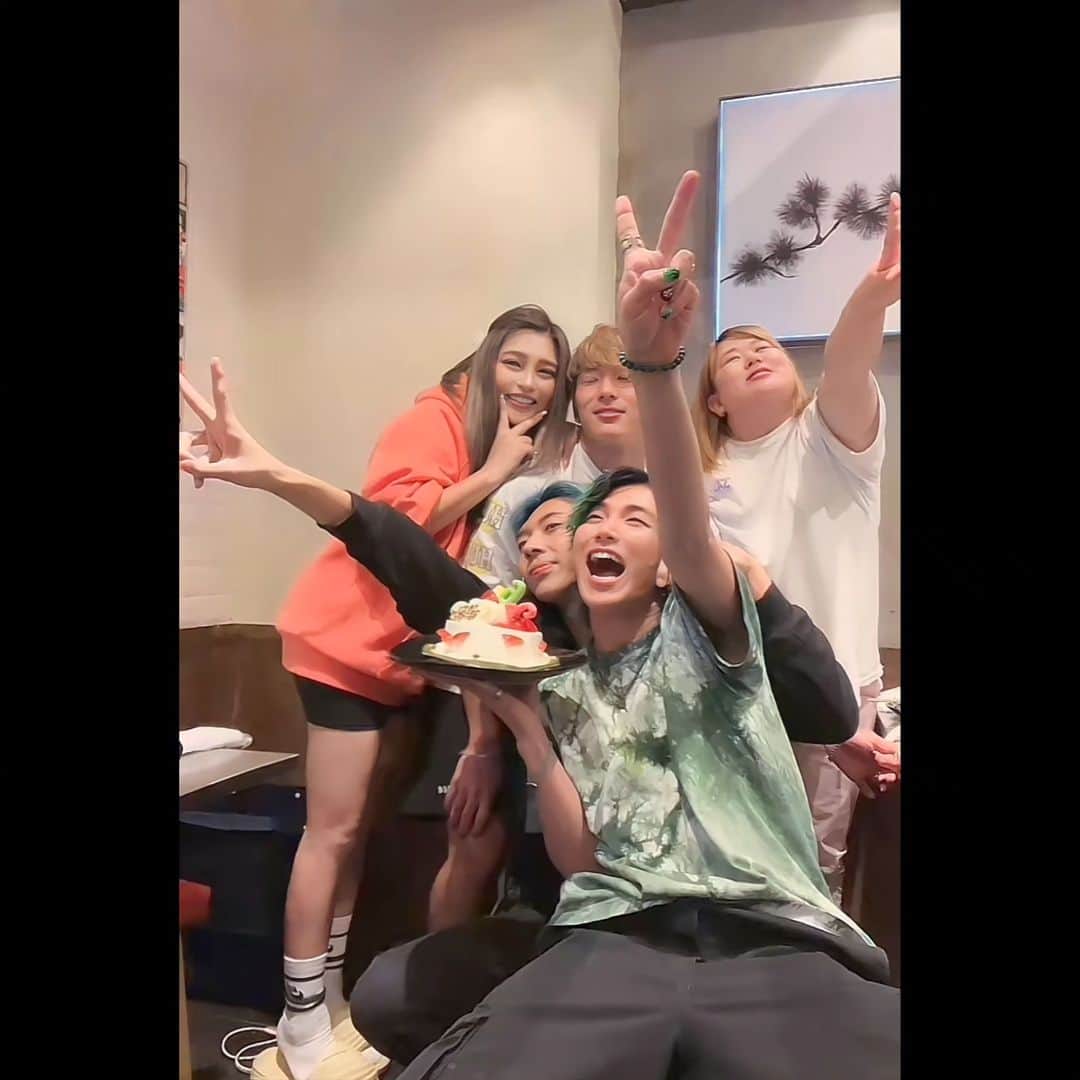 AYUMIKAMISAMAのインスタグラム：「Love Tour」