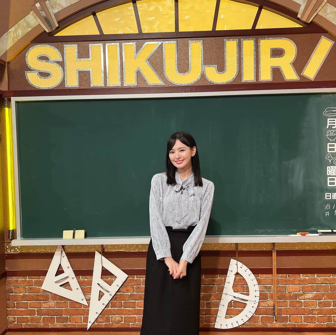 のインスタグラム：「しくじり先生【完結編】がabemaにて配信されました！！  何回も打ち合わせを重ねて内容を詰めていきました。  テレビ番組を作るプロの方に力をお借りして構成を考えてもらい、芸人さんタレントさん方のおかげで自分の過去をエンタメとして発信できた事このような機会に心から感謝しています🥲✨  この機会がなければ、ここまで詳しくは話さなかったと思います。  今回しくじり先生を出来たことで自分を見つめ直すきっかけにもなりましたし、私の過去からの教訓が少しでも誰かの心の支えになったら嬉しいです。  ご視聴ありがとうございました！  見逃し配信もありますので是非abemaにてチェックお願いします☑️」