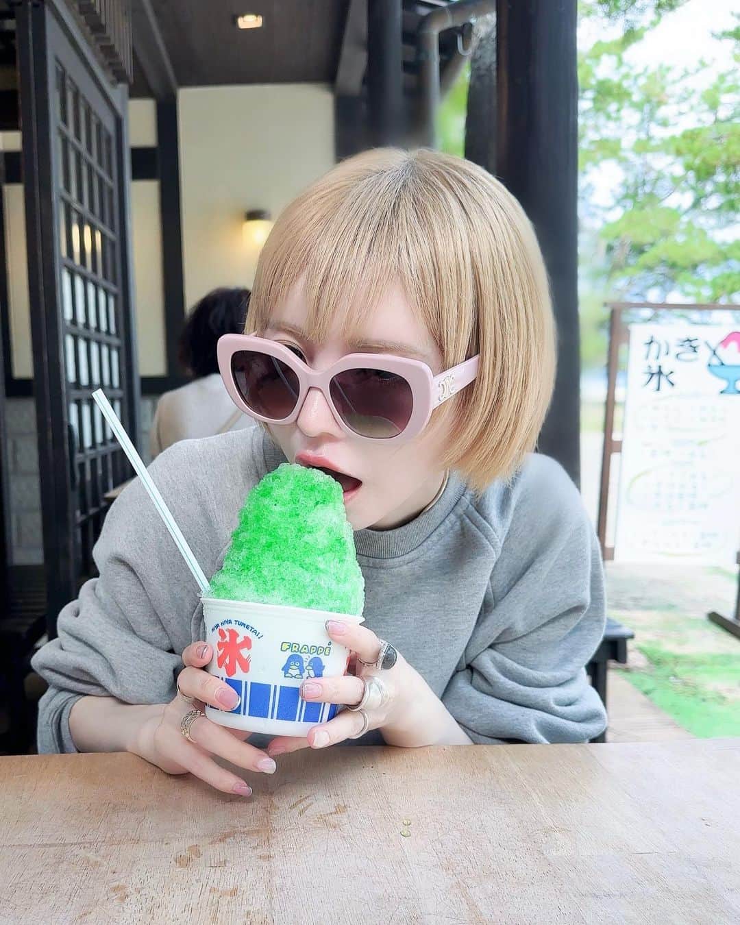 益若つばさのインスタグラム：「今年最後の夏した🍧 #trip#kyoto」
