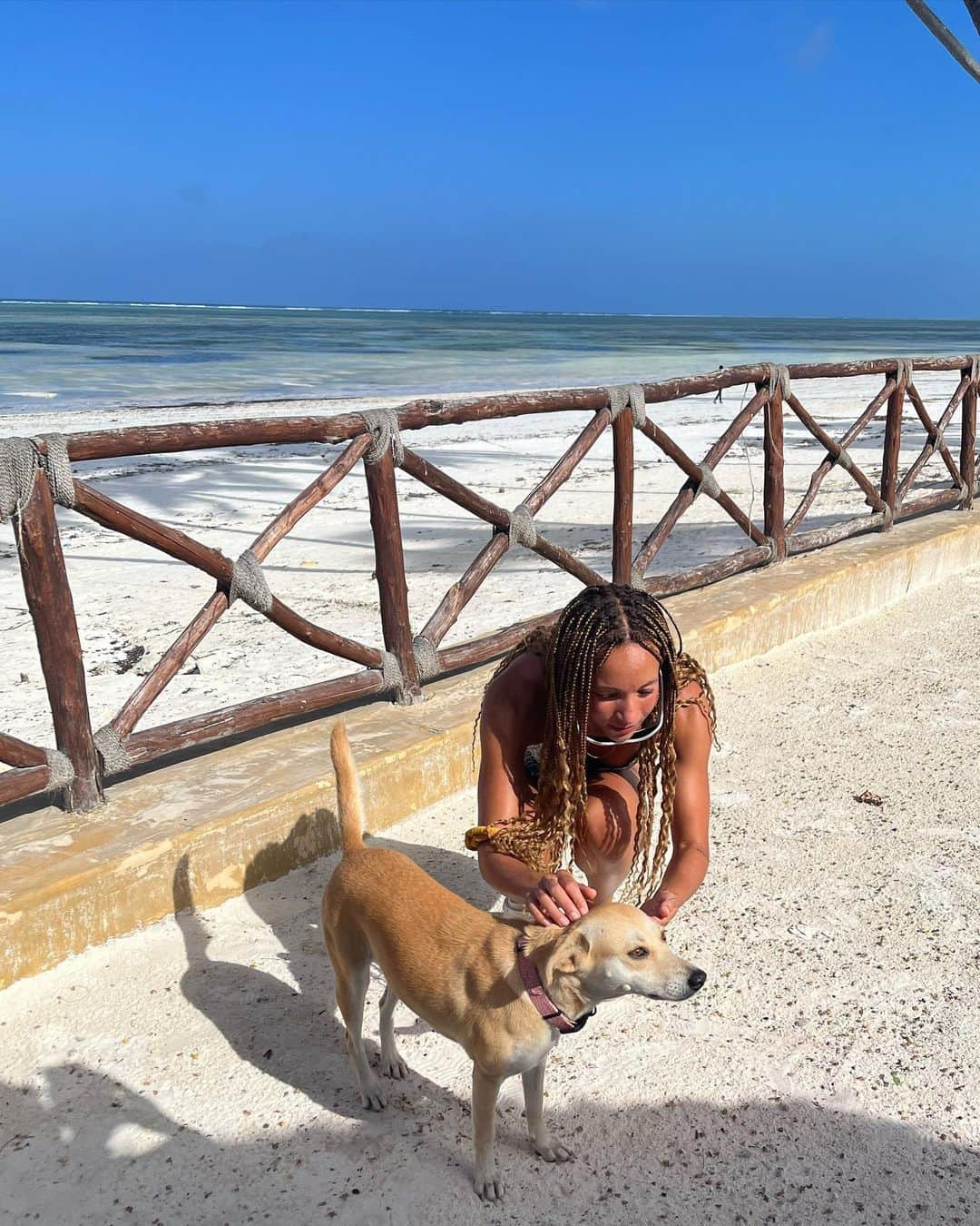 ジョディ・ウィリアムズさんのインスタグラム写真 - (ジョディ・ウィリアムズInstagram)「Asante Sana Zanzibar🧘🏽‍♀️」10月7日 13時34分 - jodiealicia