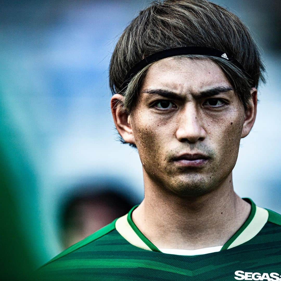 東京ヴェルディのインスタグラム：「熱く、熱く。  #verdy #残り4試合  PHOTO @atsushikondo_photo」