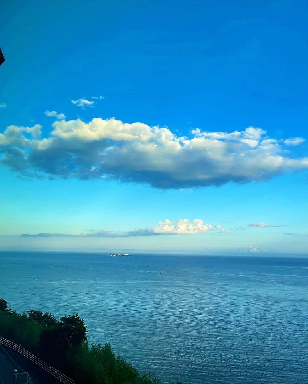 野崎萌香さんのインスタグラム写真 - (野崎萌香Instagram)「WHITE HOUSE Atami🌞🌱  仲良しとサウナ旅🧖‍♀️  今年の夏は日本の夏を沢山感じられた🫶  @enabler.fun」10月7日 13時52分 - moeka_nozaki