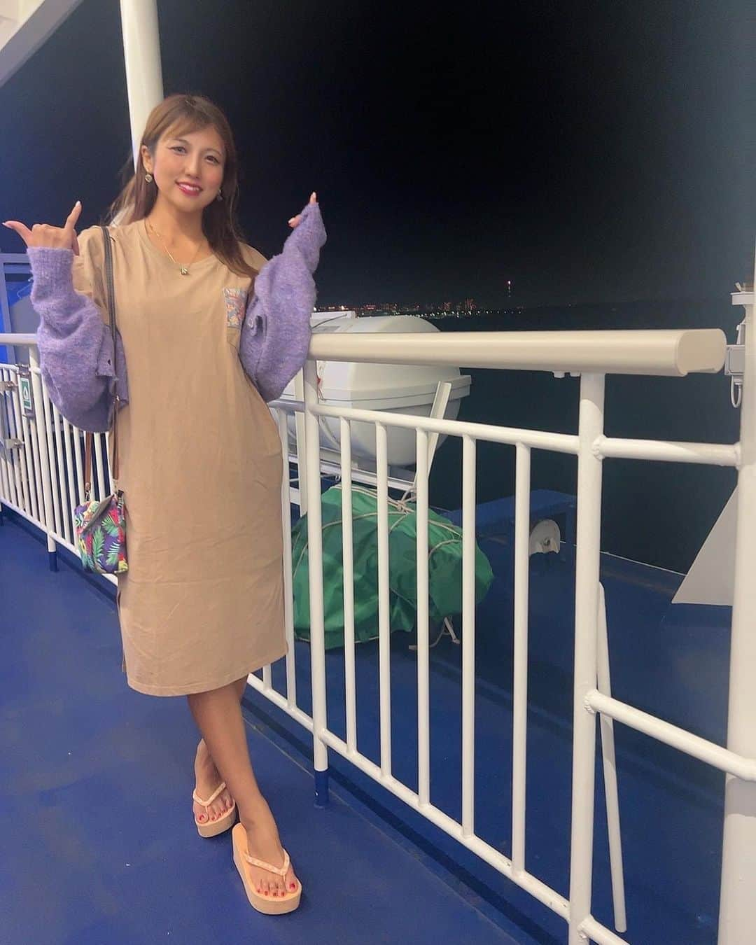 神谷麻美さんのインスタグラム写真 - (神谷麻美Instagram)「どこに向かっているでしょう❔🚢💖✨️  早速2本潜った💖🧜‍♀️🌈💖✨️  #ダイビング  楽しい💖🥰💖✨️   #カメ ちゃんに会えた💖🐢💖✨️   #感動 っ🦈💖✨️」10月7日 14時31分 - asamice428