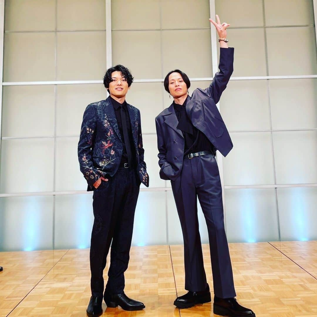 荒木宏文さんのインスタグラム写真 - (荒木宏文Instagram)「ほぼ毎日共に模索中。  #赤ひげ #崎山つばさ」10月7日 15時13分 - araki_hiro0614