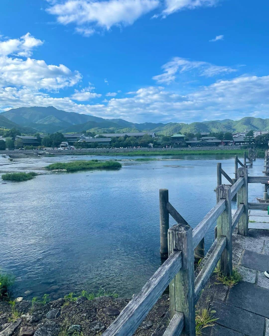 北川瑛里奈さんのインスタグラム写真 - (北川瑛里奈Instagram)「🎋👘⛩️ : : 嵐山付近と伏見稲荷🎋 : : 京都にはよく行くけど、嵐山の方は行かないから久々に行ってきたよ🫠 : 着物着た方がよかったかも🥺👘 : : 伏見稲荷は夜行ったのが間違いなぐらい真っ暗だった🥹💦 : : : : : : : #嵐山 #伏見稲荷大社 #伏見稲荷 #京都旅行 #京都観光 #京都観光スポット」10月7日 15時26分 - elena_kitaoka