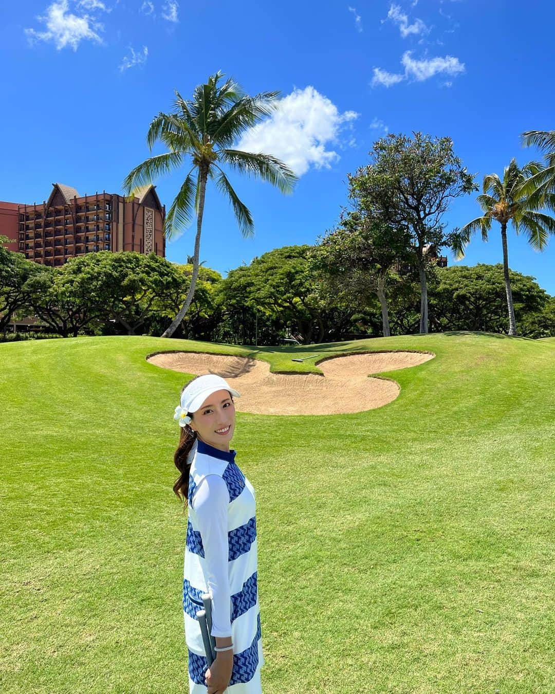 朝風れいさんのインスタグラム写真 - (朝風れいInstagram)「🥰🥰🥰🥰🥰  🌴 𝐾𝑜 𝑂𝑙𝑖𝑛𝑎 🐞  夢みたいなゴルフ場💖🥹🫰  えーい！選べなくて全部載せだー❤️‍🔥笑  #trip #travel #hawaii #oahu #koolina #koolinaresort #koolinagolfclub #mickeymouse #mickey  #golf #golflife #resortgolf #resurrection #thekahala #thekahalahotelandresort #september #memories」10月7日 15時42分 - rei.wd