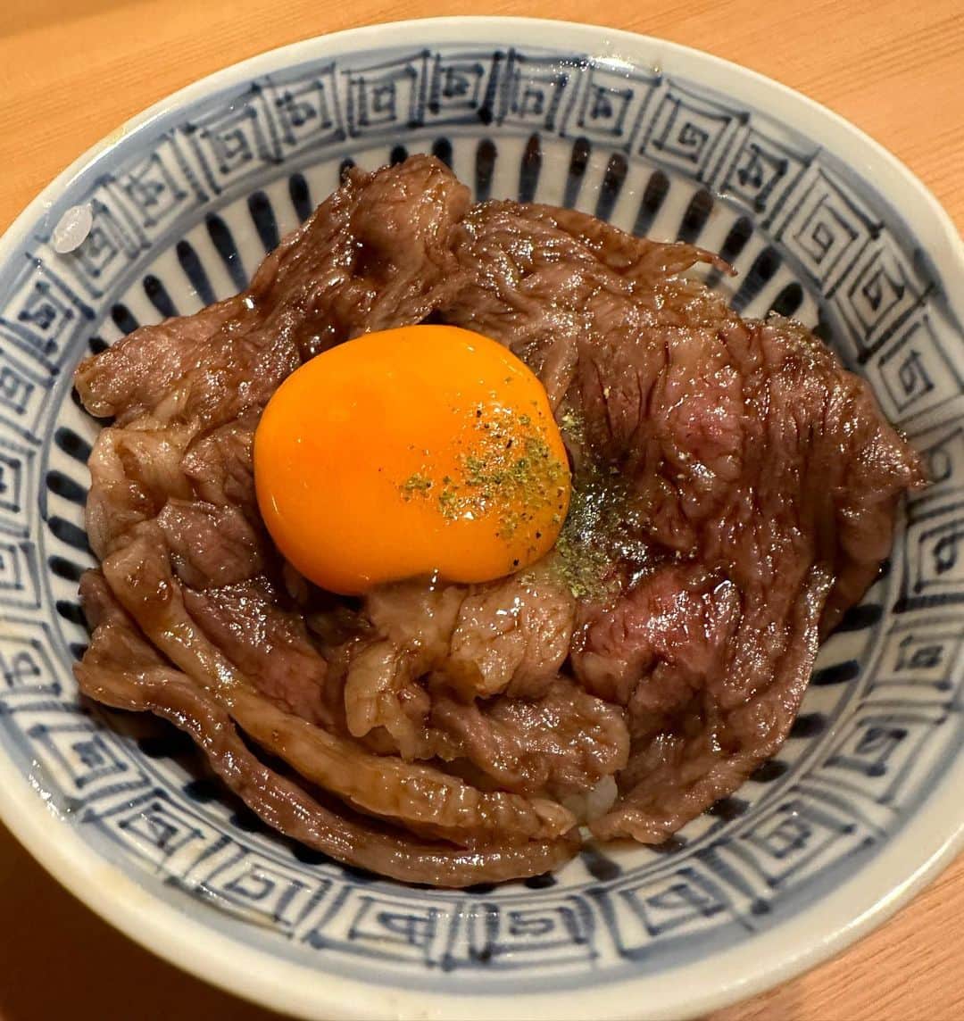 井上公造さんのインスタグラム写真 - (井上公造Instagram)「@ukyo__ok さんのInstagramを見て、以前から行ってみたかった店に行きました！おばんざいと僕と同郷の福岡出身の美人女将。まるで故郷で食べてるような錯覚になります。 常連になりそうな予感！  #東京グルメ   #西麻布グルメ   #おばんざい   #美人女将   #リーズナブル」10月7日 16時17分 - inouekozo39