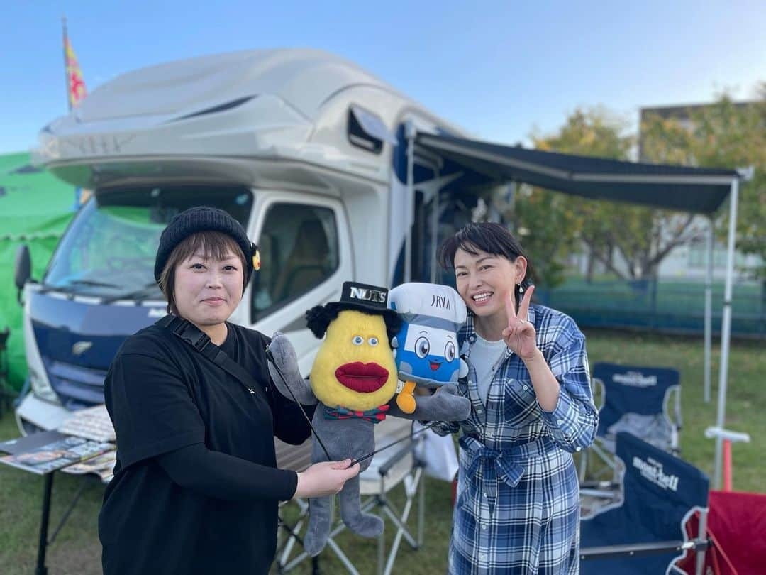 田中美奈子のインスタグラム：「ナッティー君とジャルバ君❤️❤️ #キャンピングカーのある生活 #ナッツrv #ナッツ #ナッツrvクレア #キャラ #キャラクター #感謝祭イベント #キャンプ女子 #キャンプ好きな人と繋がりたい #キャンプイベント #アウトドア女子 #アウトドアライフ #アウトドア部 #japaneseactors」