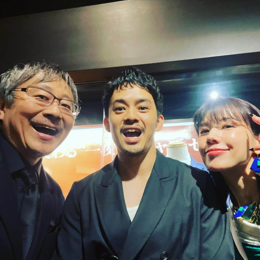 松尾貴史さんのインスタグラム写真 - (松尾貴史Instagram)「テアトル新宿にて、映画「白鍵と黒鍵の間に」舞台挨拶に出席しました。  2回とも、満席の暖かいお客様方、感謝感激です。  #白鍵と黒鍵の間に #池松壮亮 #仲里依紗 #冨永昌敬 #南博 #松尾貴史 #映画 #テアトル新宿 #舞台挨拶」10月7日 16時49分 - kitsch.matsuo