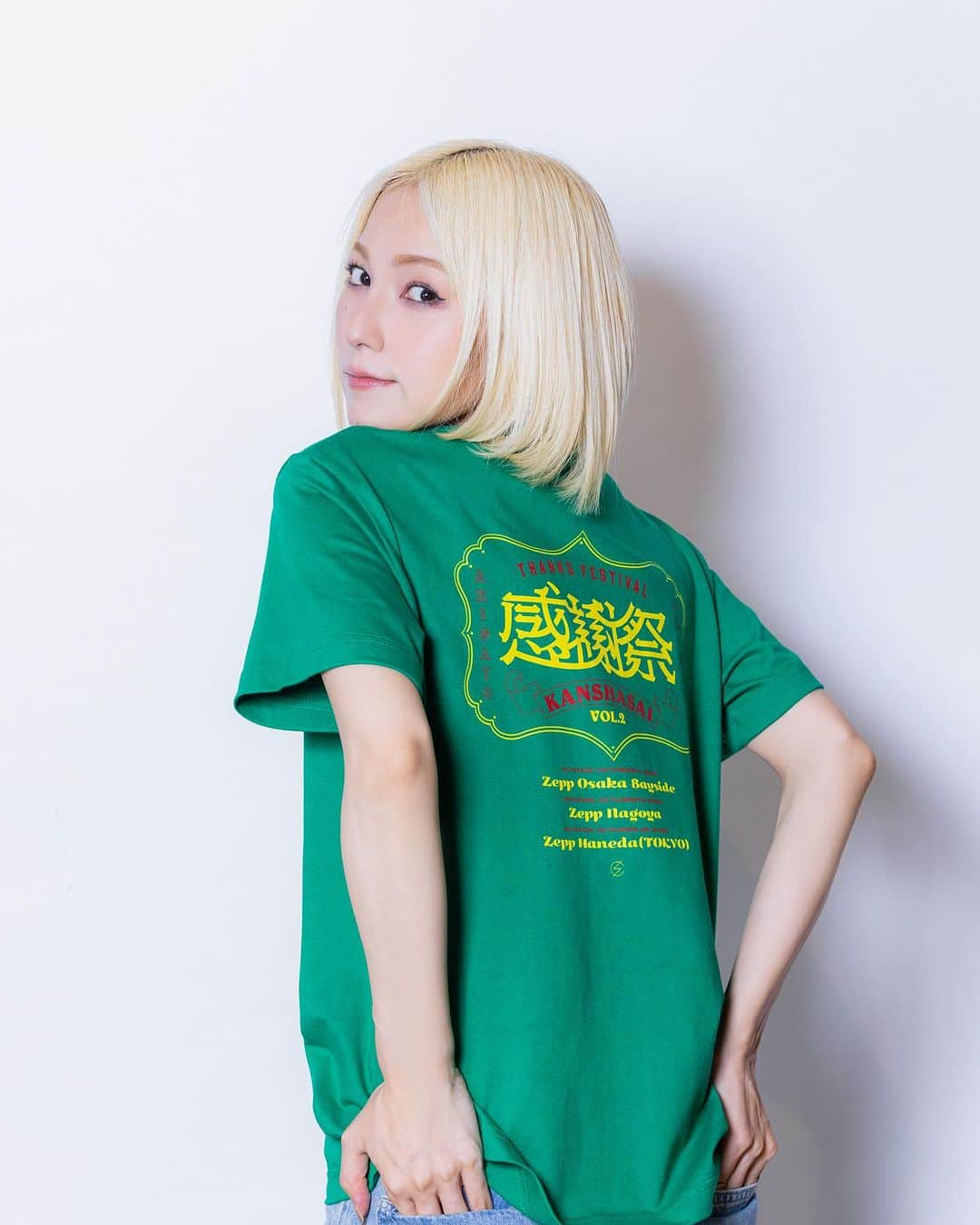 SCANDALさんのインスタグラム写真 - (SCANDALInstagram)「SCANDAL TOUR 2023 『感謝祭vol.2』GOODS  感謝祭 vol.2 Tシャツ GREEN SIZE:S/M/L/XL ※写真はSサイズ着用 ¥3,850  designed by @naganoteppei photo by @k_amirin_photo #scandal #SCANDAL_感謝祭」10月7日 16時56分 - scandal_band_official