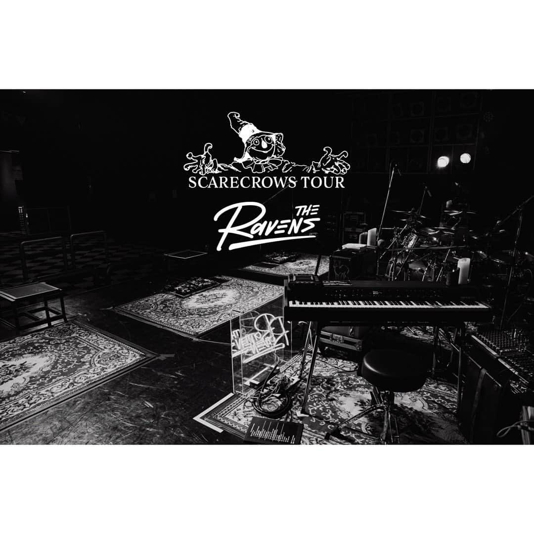 降谷建志のインスタグラム：「THE RAVENS  Scarecrows Tour 名古屋〜京都〜福岡〜5日ぶりの東京へ  ライブハウスで紛れも無い目の前の皆に 借り物じゃない自分の言葉を伝える事が出来て良かった LOGOSはホントごめんね、力貸してくれてありがとう！ 来年必ず恩返しに行かせて下さい！  再び路地裏のライブハウスでお逢い出来る日を心待ちにしております また遊んでねっ  Photo by @shot.row  素敵に切り取ってくれてありがとう ツアー全通楽しもぜっ♡」