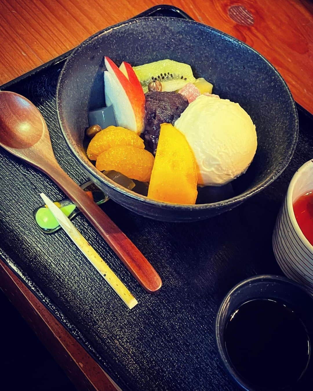 土橋安騎夫のインスタグラム：「Love…クリームあんみつ」