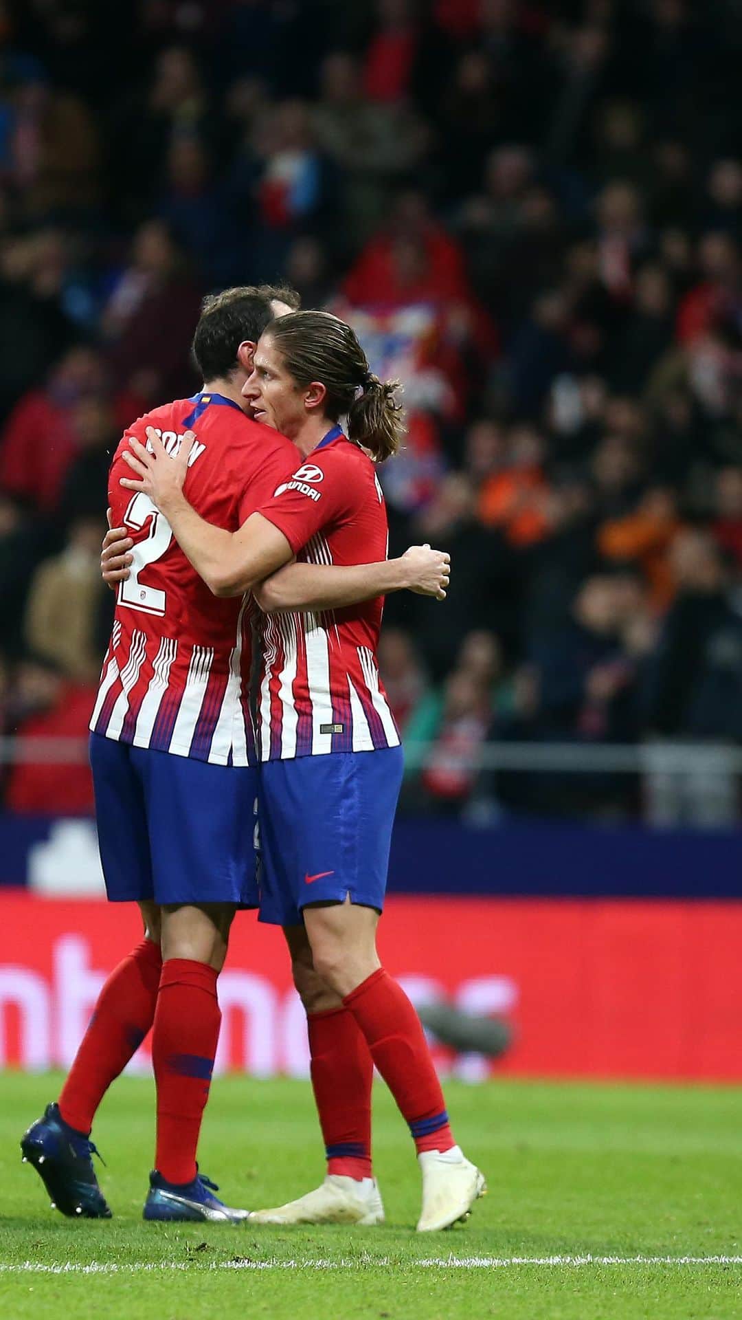 フィリペ・ルイスのインスタグラム：「Pura magia, @filipeluis ! 🇧🇷🪄」