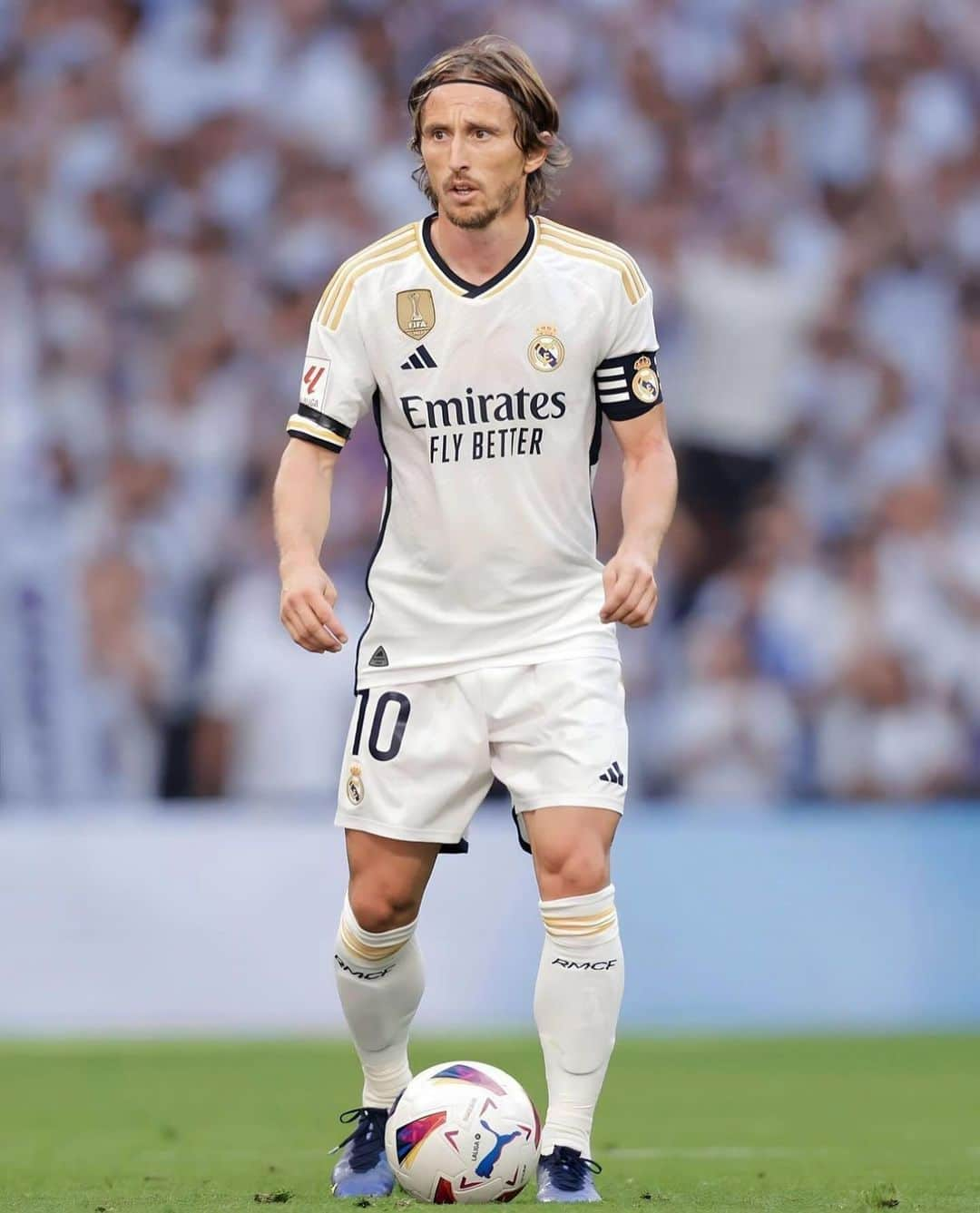 ルカ・モドリッチさんのインスタグラム写真 - (ルカ・モドリッチInstagram)「Great game from the team! 🙌🏻💪🏻 #HALAMADRID」10月8日 4時04分 - lukamodric10