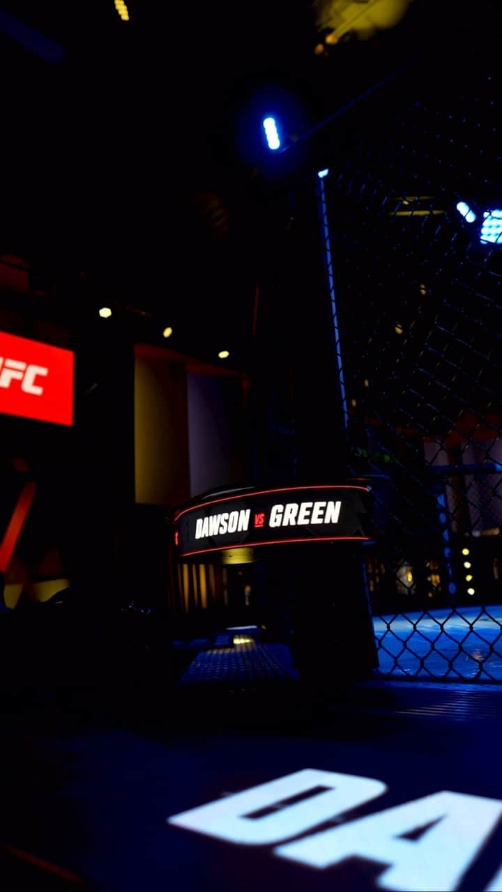 UFCのインスタグラム：「Just 1️⃣ hour away from the start of #UFCVegas80!  4pmET / 1pmPT |  LIVE on ESPN+📺」