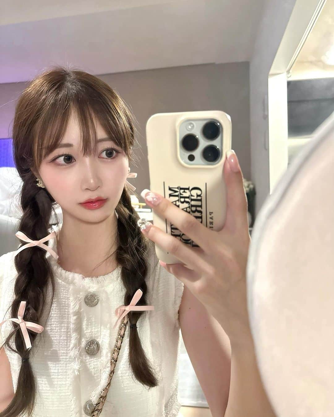 kieのインスタグラム：「🐰🩰🤍 お祭り行ってぼさぼさ！」