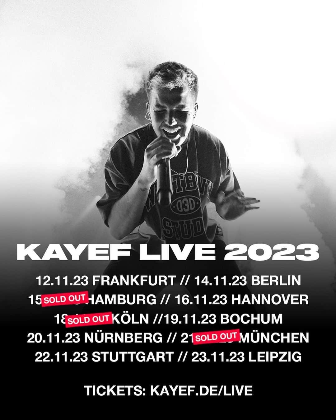 Kayefのインスタグラム：「Hey Friendz, leider muss ich euch mitteilen, dass die liebe @esthergraf uns nicht, wie geplant, auf Tour begleiten kann. Sie steckt mitten in den Arbeiten zu ihrem ersten großen Album und ich kann völlig verstehen, dass Sie da jetzt all ihre Energie, Zeit und Fokus reinstecken muss. Stattdessen begleitet mich nun niemand Geringeres als mein Freund und Just-My-Type-Partner @nksnmusik ❤️ Wir haben gemeinsam schon einige Bühnen zerscheppert und bringen am Freitag sogar einen neuen Song zusammen 🙌🏻 Freut euch also auf einen alten Bekannten, eine der krassesten Stimmen die ich kenne und allerfeinsten Deutsch RnB ✌🏻Die Tickets werden langsam echt knapp, also schnappt euch eure in meiner Bio 🙃🤍」