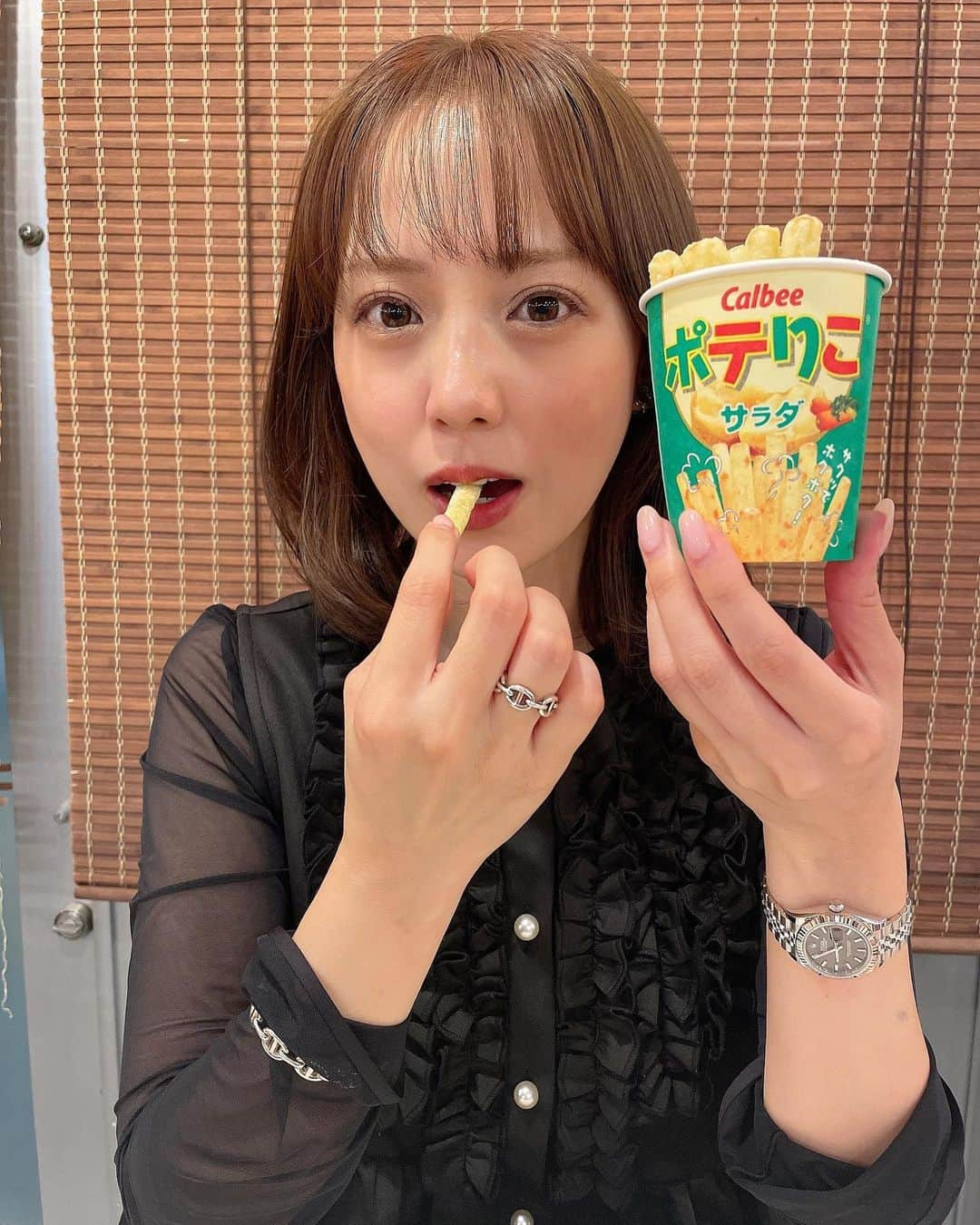 奥仲麻琴のインスタグラム：「ポテりこが大好きであると絶対食べちゃう🫶」