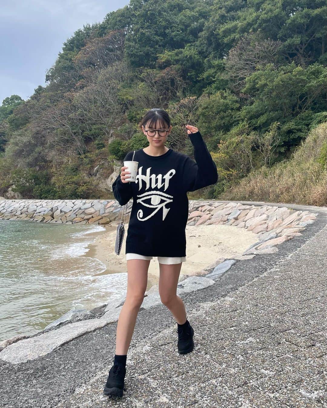 岡本莉音のインスタグラム：「冬が近づいてきた🤍」