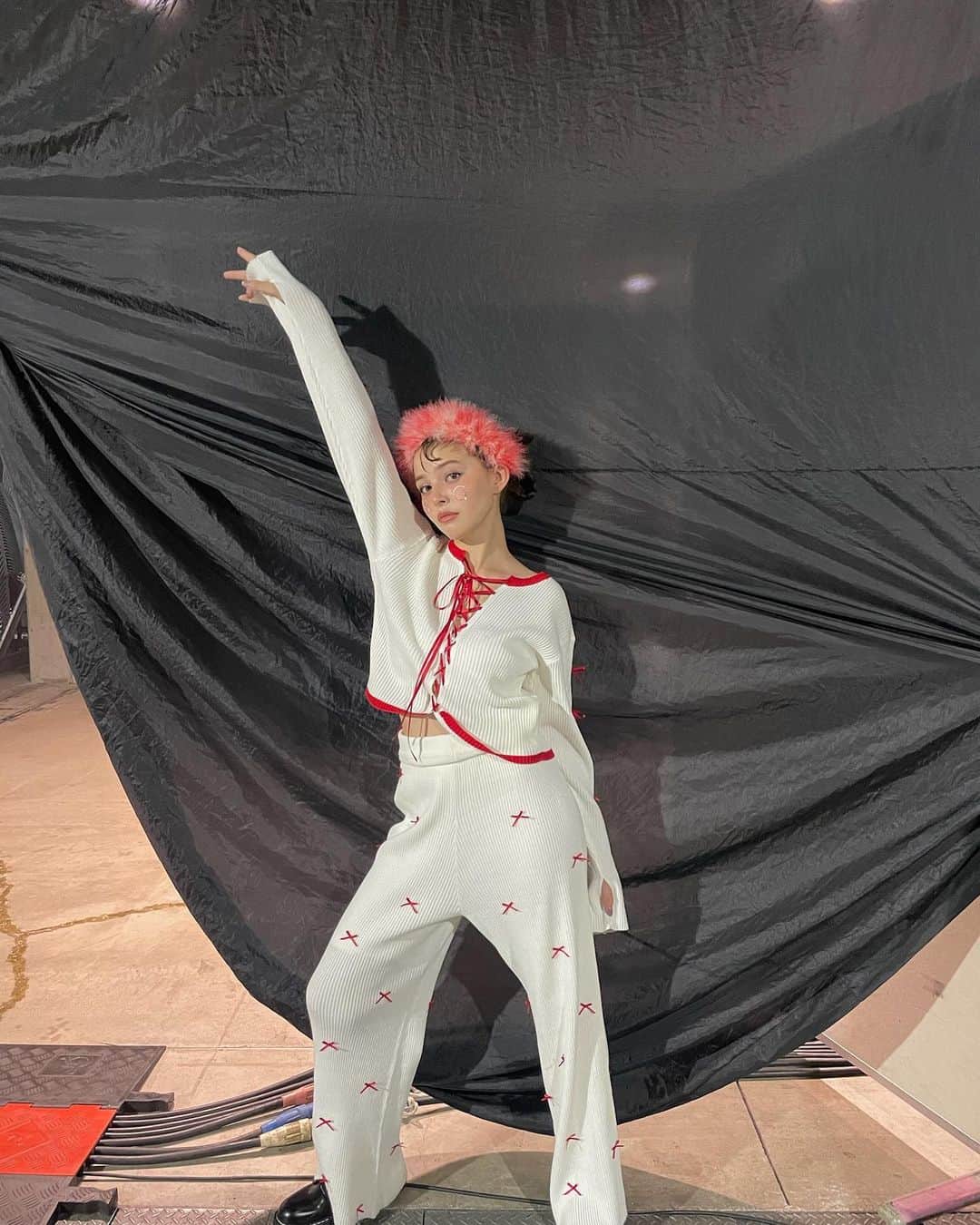 加藤ナナのインスタグラム：「TGC北九州ありがとうございました❤️  楽しい時間はあっという間🥹  色んな人にも会えたし楽しかった✨ 今日は写真いっぱい撮ったので 是非スライドしてください！笑  @tgc_staff  #TGC北九州」