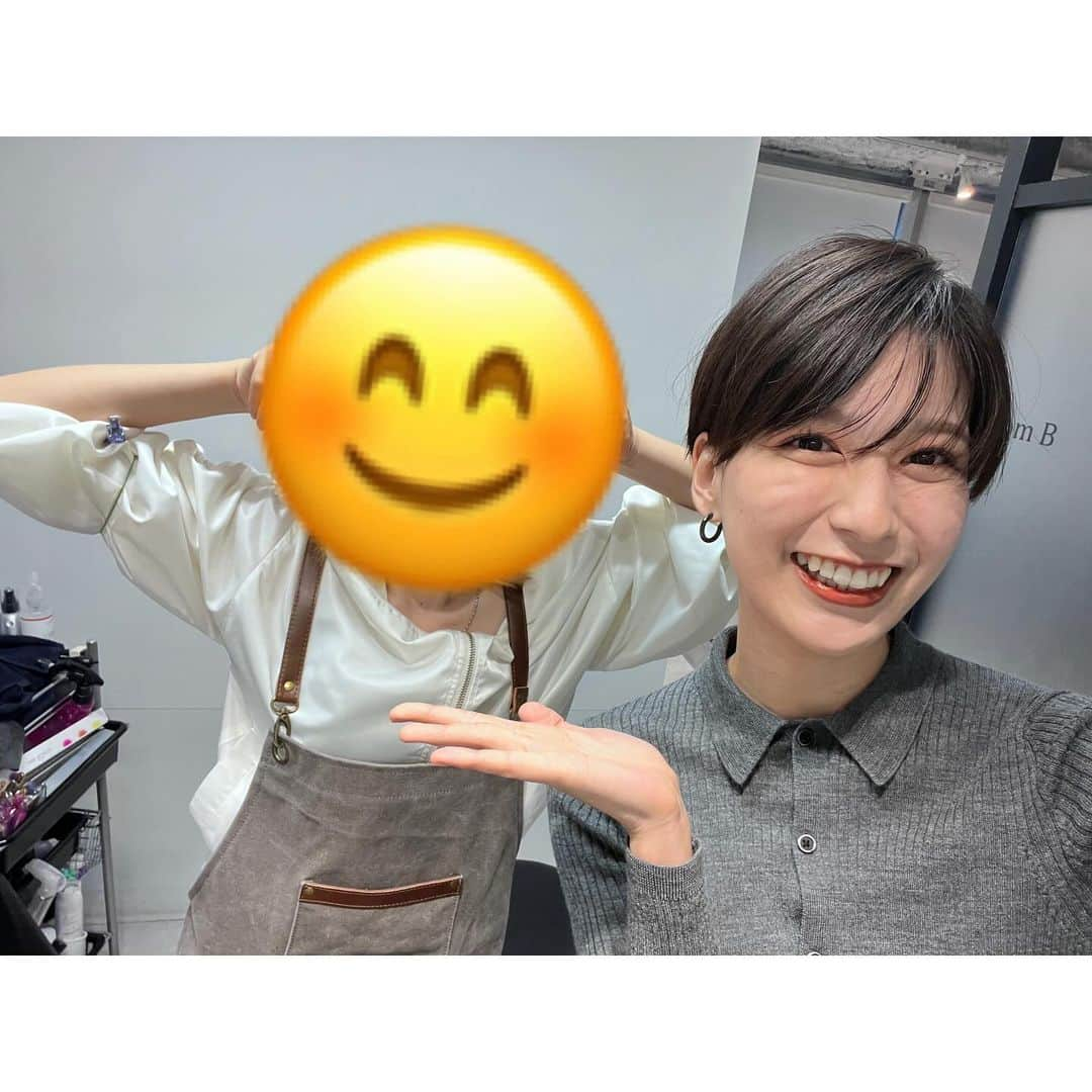 梶原凪さんのインスタグラム写真 - (梶原凪Instagram)「. 髪切りました〜！ 友達に切ってもらいました🤍 #ショートヘア #ショートカット」10月7日 19時43分 - kajihara.nagi_insta