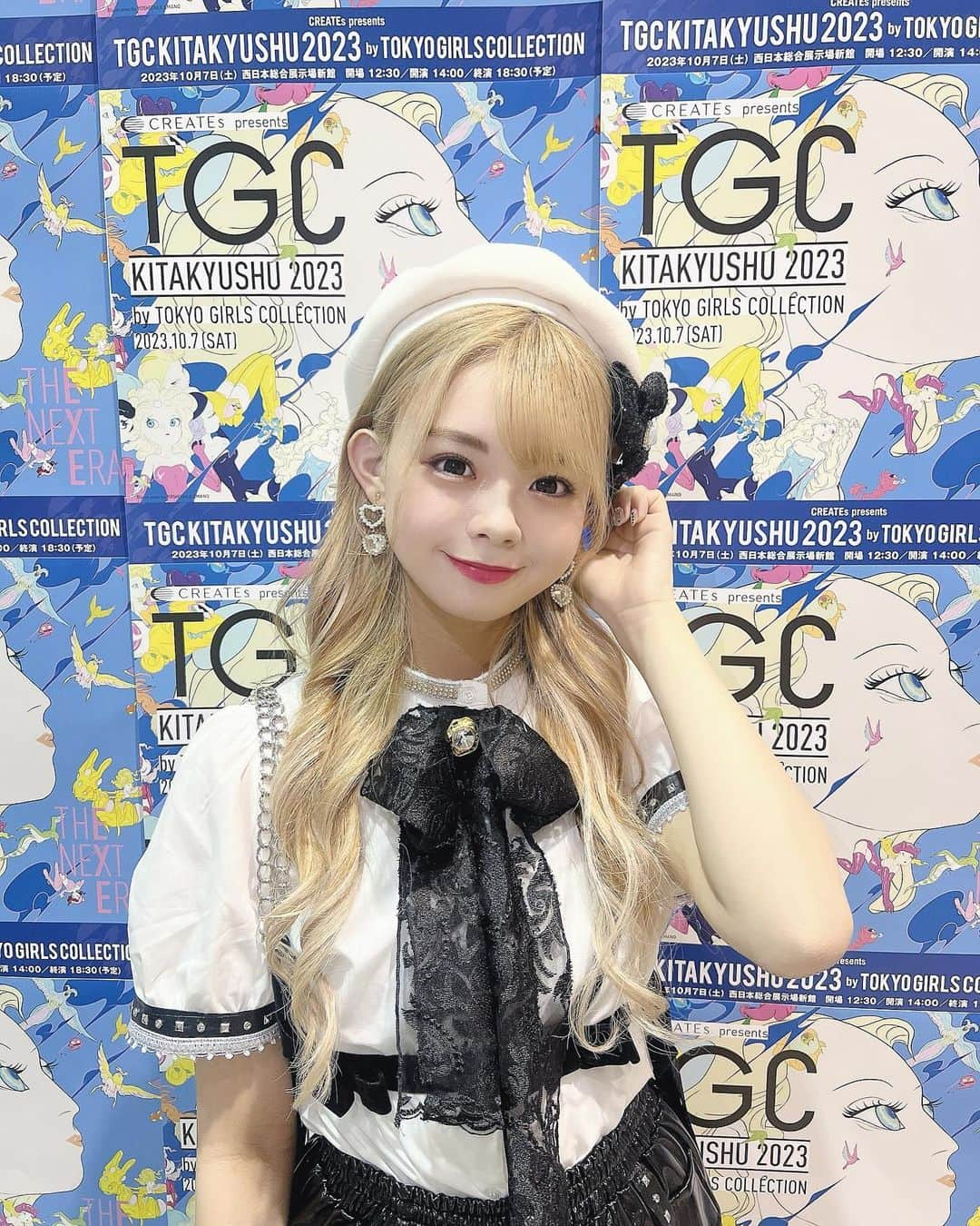 宮里莉羅のインスタグラム：「本日から❕ またアイドルりらさん宜しくお願いします🪽  #TGC#アイドル#アイドル衣装#アイドルヘア#ライブアイドル#アイドルグループ#メインタイトル#ハイトーンカラー #ハイトーン女子#ミルクティーカラー #02년생#follow#followme#f4f#likeforlike#follow4follow#fyp#instagood#japanesegirl#instalike#selfie#ootd」