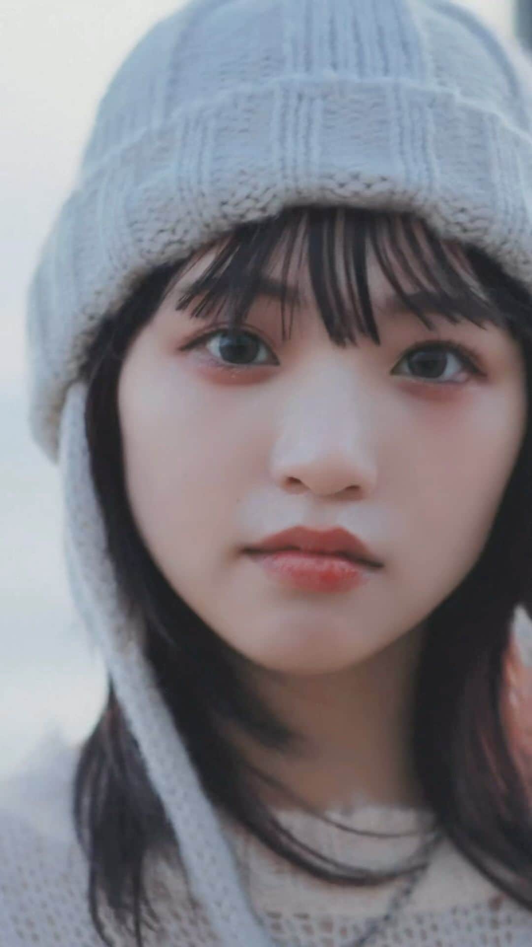 しまものインスタグラム：「New single 恋だとは Koidatowa🌼⁣ ⁣ 新曲をリリースしました！⁣ リールでもたくさん音源使ってみてね。⁣ ⁣ Spotify Applemusic YouTube でも聴けます！⁣ ⁣ #しまも #恋だとは #koidatowa⁣ #shimamo #originalsong #Newsingle⁣ ⁣ Spotify YouTube Twitter follow me⁣ → @shimamonx」