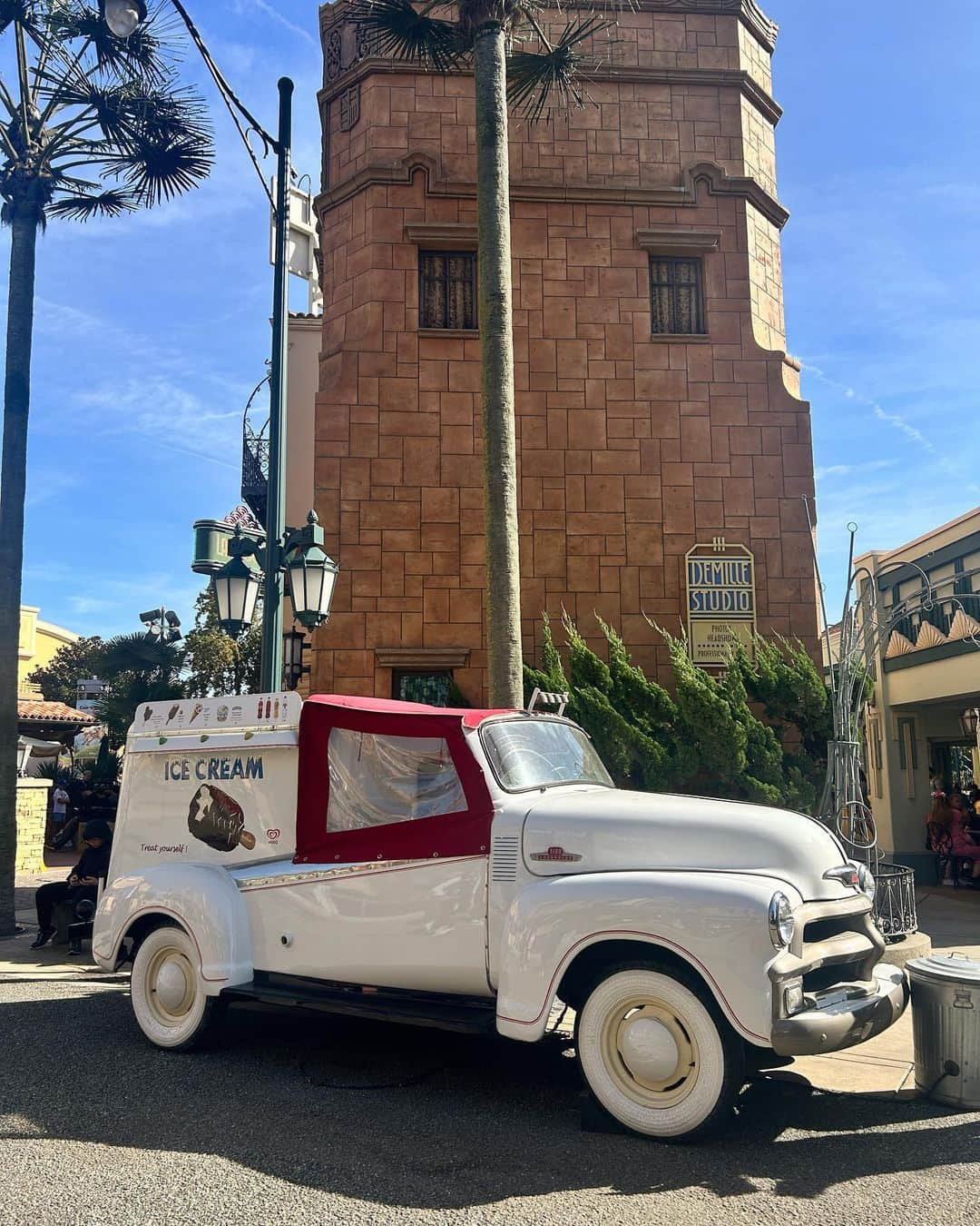 サクラ・キルシュさんのインスタグラム写真 - (サクラ・キルシュInstagram)「disney land+studio made me so happy パリのディズニー楽しかった！！スタジオも！🎥」10月7日 19時59分 - sakura_kirsch