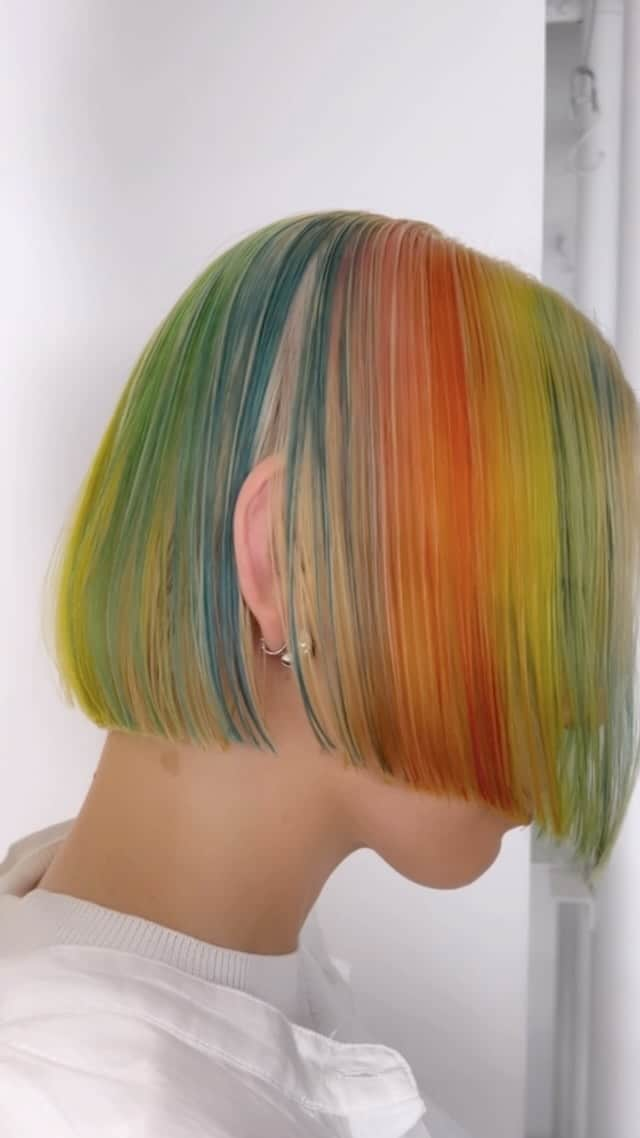 内田聡一郎のインスタグラム：「colorfulcolor bob  #lecotokyo #LECO #design #designcolor  #designcut #bob #rainbow」