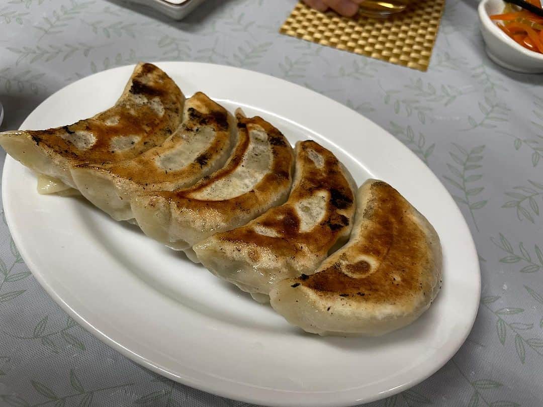 下関マグロのインスタグラム：「妙典の町中華、かさや。いい店だなぁと思っていたら、店内に北尾トロさんと下関マグロさんのサインが。CSの取材で来たんだって。地理的に西田さんの絡みかな #町中華 #妙典」