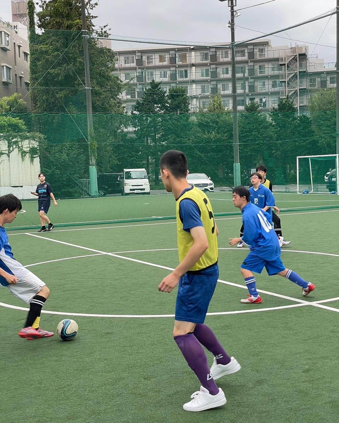 Shogoさんのインスタグラム写真 - (ShogoInstagram)「3年半ぶりに開催したインクルージョンカップ⚽️  久しぶりにみんなとボール蹴れて楽しかったー！  赤ちゃんのころから息子を可愛がってくれて本当に感謝。  自分はシニア枠になり、息子も出してもらい年取ったなぁ。笑  次は念願の優勝しよう！」10月7日 20時14分 - shogo_velbed