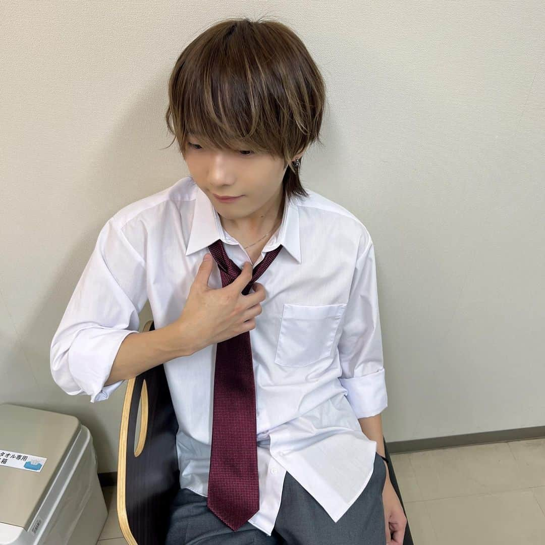 椚三波斗さんのインスタグラム写真 - (椚三波斗Instagram)「まだまだ22さい！まだまえる！🧑‍🎓」10月7日 20時21分 - 9bic_minato