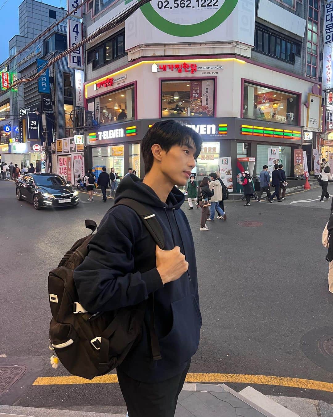 Jay のインスタグラム：「👋🏻👋🏻👋🏻」