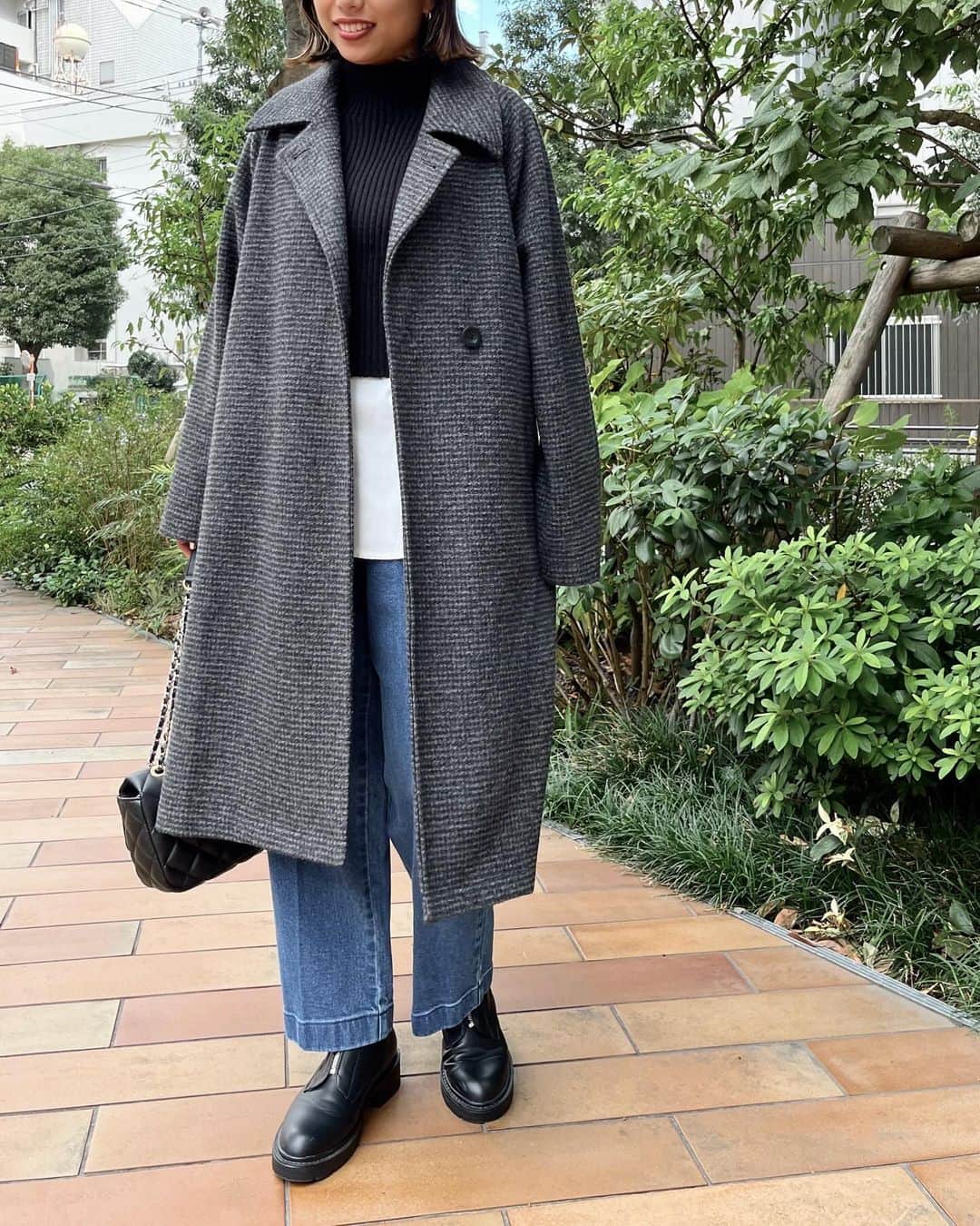 OPAQUE.CLIPさんのインスタグラム写真 - (OPAQUE.CLIPInstagram)「NEW ARRIVALS ゆったりシルエットでこなれ感 羽織るだけで雰囲気のある着こなしが完成🧥  🏷️ スライバーチドリコート 商品No.637-97008  #opaqueclip #オペークドットクリップ」10月7日 20時37分 - opaque.clip