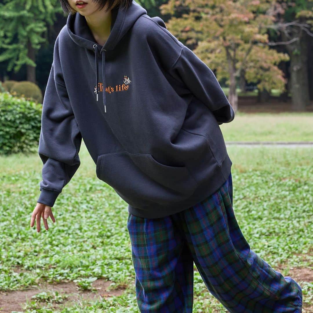 マリナさんのインスタグラム写真 - (マリナInstagram)「パーカーが着れる季節になってきたね。  Parka: @thatslife.jp  (10/7(土)21:00〜販売開始)  #pr」10月7日 20時32分 - mononoaware30