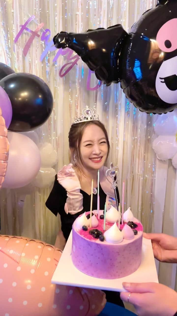 チョン・ニコルのインスタグラム：「🎂」