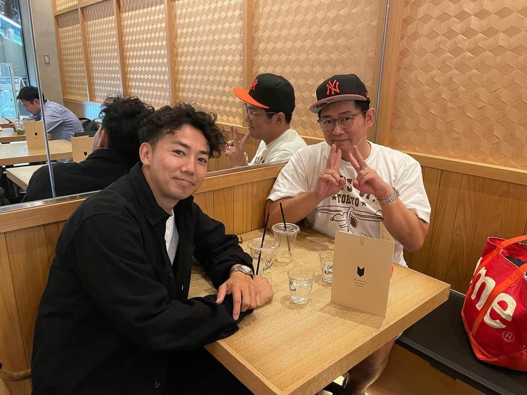 のインスタグラム：「Catch up night #1 with @bibiruoki」