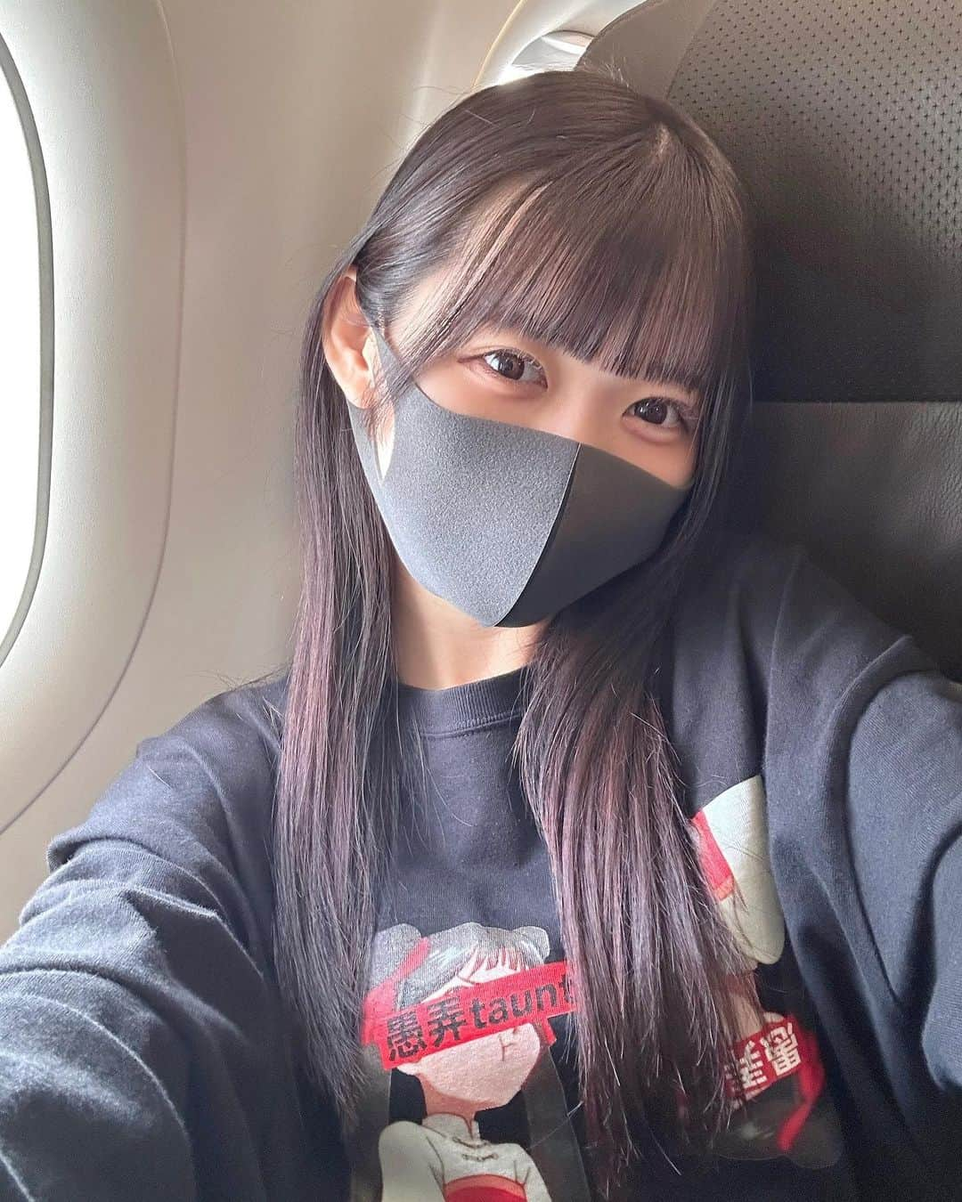 猪狩彩奈さんのインスタグラム写真 - (猪狩彩奈Instagram)「人生のうちに47都道府県旅行いきたい💭 よく聞かれるので答える＾＾ 美容院は @a.yui0212 さん♡ まつパは @une_fleur_manatsu さん♡ 小顔矯正は @miroir__official  この日の服は @guro_taunts ズボンは @over__official です🫶🏻💭  ❤️‍🔥🍒 10月22日（日）東京国際フォーラムホールCにて、所属してるアイドルグループ『SweetAlley』の4thワンマンライブがあります！！🍒❤️‍🔥  チケットはプロフィールのリンクの1番上からゲットできます🎟 普段のライブで手売り販売もしてます🪄  📍 会場：東京国際フォーラム ホールC ⏱ 開場17:00／開演18:00 👛 料金：VIPチケット40,000円／Sチケット4,000円／Aチケット1,000円／手売りチケット1,000円（各D代別） 🚶🏻 入場順：①VIPチケット（当日抽選）→②Sチケット（整理番号順）→③Aチケット（整理番号順）→④手売りBチケット（整理番号順）  👑VIPチケット特典 最優先入場／VIP専用エリア／ワンマンTシャツ／バックヤード見学／リハーサル見学／サイン入りVIPパス／ファストパスチェキ券  🏅Sチケット特典 優先入場（一般エリア）／ワンマンTシャツ  ライブ後は特典会(チェキ会)があります📸！ トーク落書き有 ￥2000 トーク落書き無 ￥1000 🎁初めましての方はトーク落書き有チェキ❤️‍🔥3枚❤️‍🔥無料🎁(10/22以外🙏🏻)  その他ワンマン詳細はチケットと同じくプロフィールのリンクの1番上から見られます🧏🏻‍♀️ 通常ライブはプロフィールの「会えちゃう」やTwitterから予定チェックできます🫧  10月22日全力で楽しませるのでこの日は一緒に過ごさせてください🥺！インスタのみんなにも会えますように💭♡  ライブのことで分からないことあったら気軽にDMしてね🫶🏻既読つけられないけど全部読んでます💌」10月7日 20時51分 - ayana_ikari