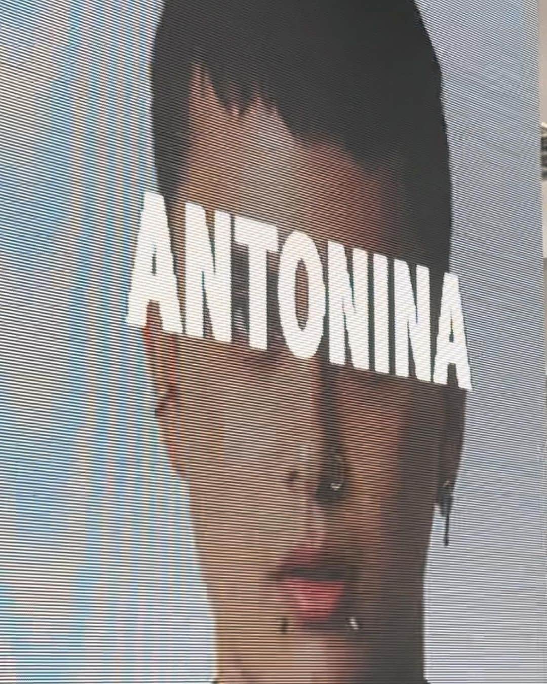ジェームス・リードさんのインスタグラム写真 - (ジェームス・リードInstagram)「@ BYS Fashion Week for ANTONINA Congrats @ninaamoncio ❤️‍🔥」10月7日 20時58分 - james