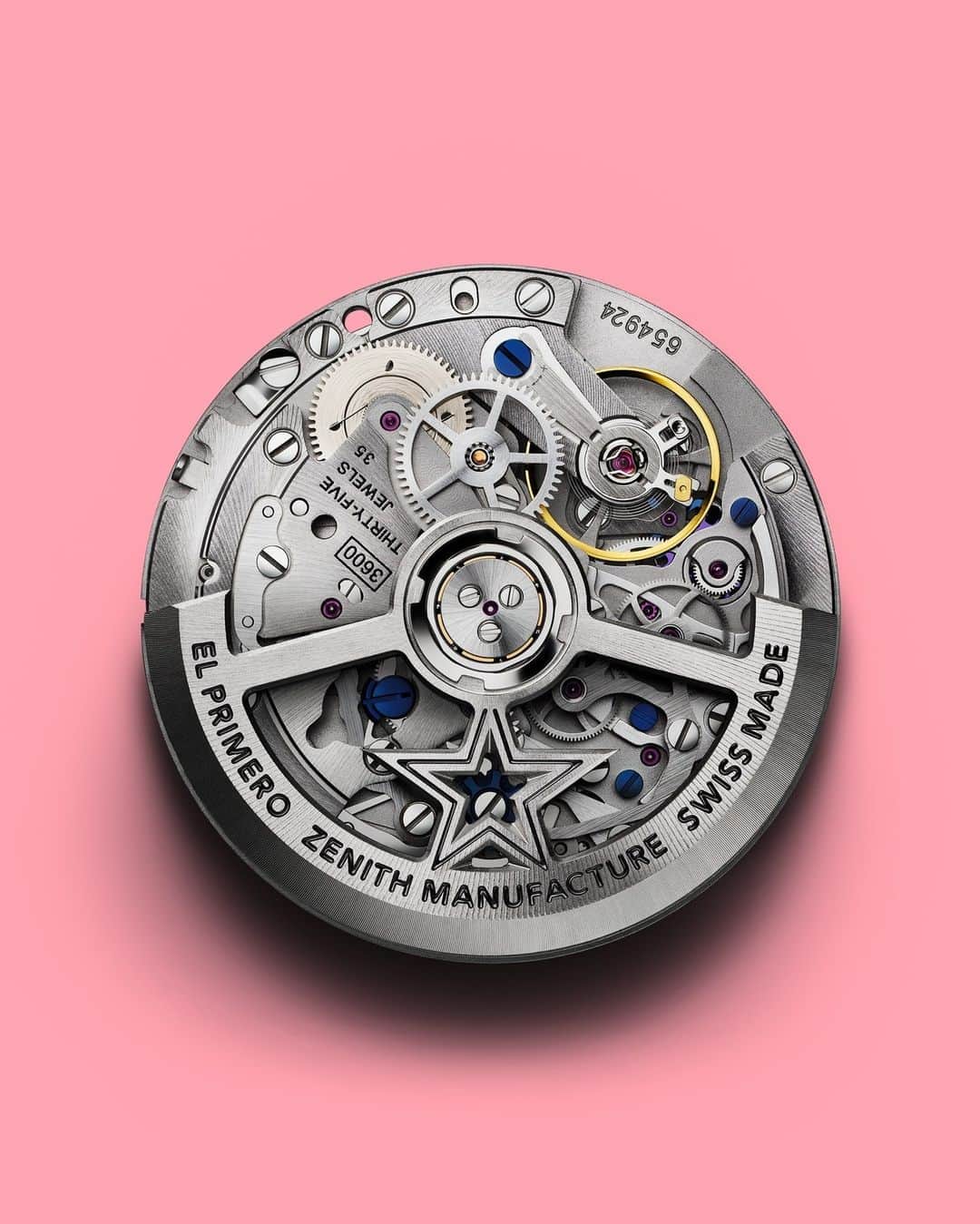 ゼニスのインスタグラム：「The Chronomaster Sport, complete with the #ZenithElPrimero, turns pink for a worthy cause that falls within the ZENITH HORIZ-ON initiative’s main pillar of women’s empowerment. This #BreastCancerAwarenessMonth, ZENITH is continuing its support for @susangkomen, and its mission to raise global awareness about the impact of breast cancer. 💗」
