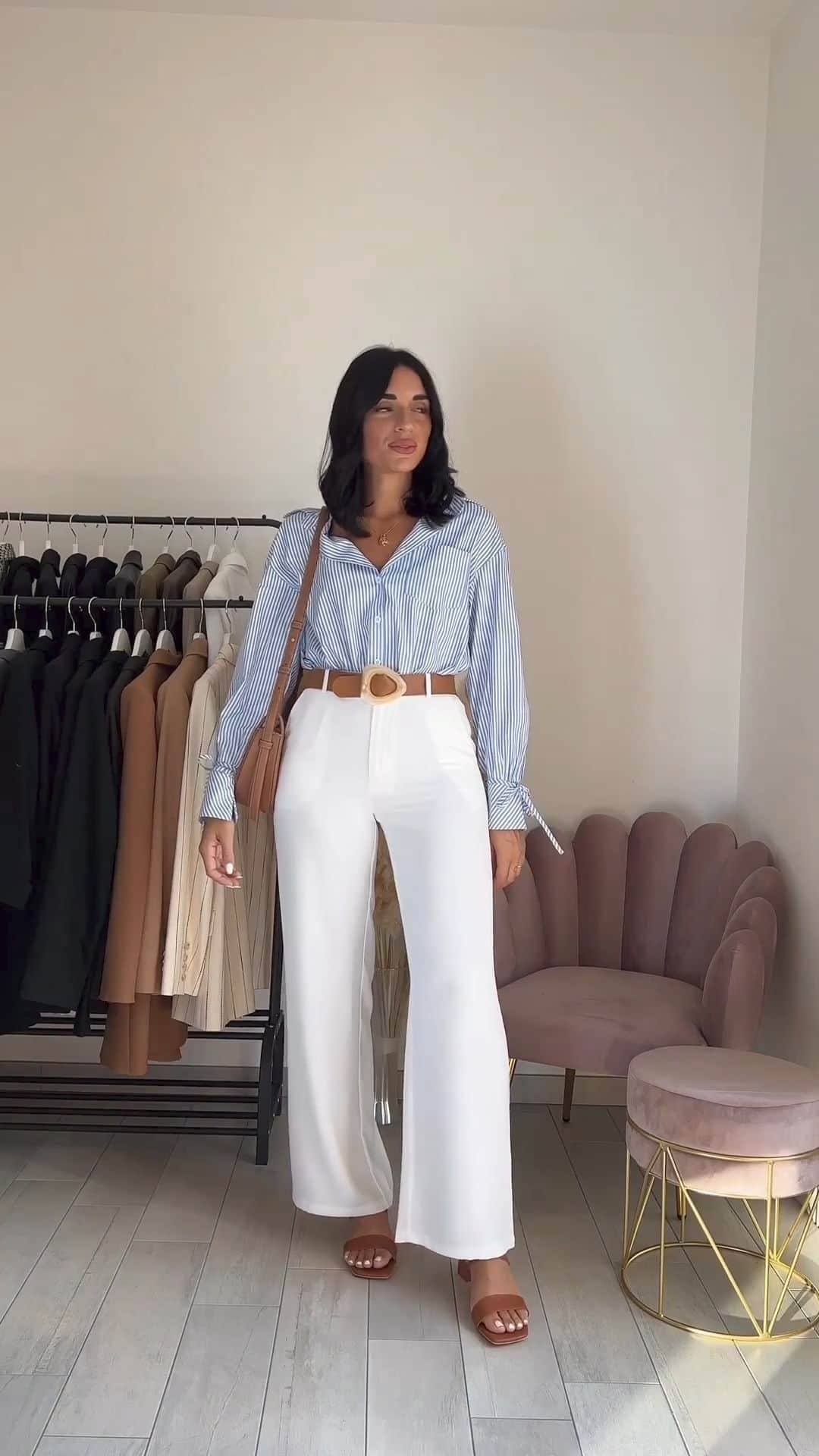 SHEINのインスタグラム：「1 suit, 4 🔥 fits! 🤍✨ Mix-and-match queen @fede_rica_14 is switching up her style in looks ready to conquer the boardroom, bar or brunch 💼🍸 Which chic combo is your fave? 👇  🔎3115805 17619334 14357992 3115805 962559 11744555 17619334 12958991  #SHEIN #SHEINforAll #SHEINstyle #fashion #chic」