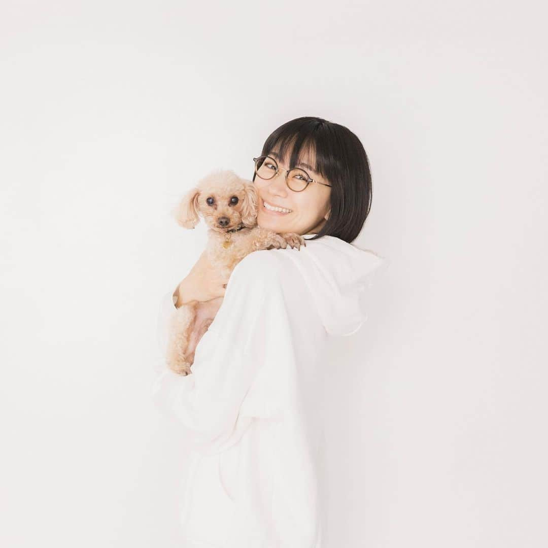 時東ぁみのインスタグラム：「明日10/8は第3回保護犬譲渡会です🐶 ・ 素敵な家族と巡り会えますように！ 来るだけでチャリティーになります！ お待ちしてます☆ ・ 10/8(日)10:00-13:00 譲渡会イベント第三回開催🐾  【企画】『幸せ家族チャリティー』 時東ぁみ(ペット災害危機管理士) みづきあかり(ペットシッター) @akari.mizuki  樋宮純一(プロカメラマン)  【開催場所】FRIENDMONSTER 大田区池上4-16-8 @friend_monster_2023   【保護施設】一般社団法人 アニプロ こちらで保護されている犬が里親を待ってます🐶 @anipro_desu   譲渡会、物販、プロが撮影する撮影会を実施☆  【入場料】 1ドリンクご注文ください。  譲渡会という場でペットとの暮らしに役立つ情報も発信し、よりよいペットライフを目指すイベントとなります！  ・犬を迎えたい方 ・犬を飼いたいけど悩んでる方 ・多頭飼いを考えてる方 ・犬に悩みがある方 ・ただただ犬が好きな方 ・犬に興味ないけど応援してくれる方  どんな方でも楽しめるイベントを目指してます！ ・ #時東ぁみ #保護犬 #譲渡会 #池上  #ドッグラン #室内ドッグラン #ドッグカフェ  #幸せな家族写真 #撮影会 #幸せ家族 #家族写真 #幸せ家族チャリティー #撮影 #ペット撮影 #チャリティー #動物チャリティー #ペット #犬好き #犬好き集まれ #🐶 #ペットと一緒 #ペットも家族」