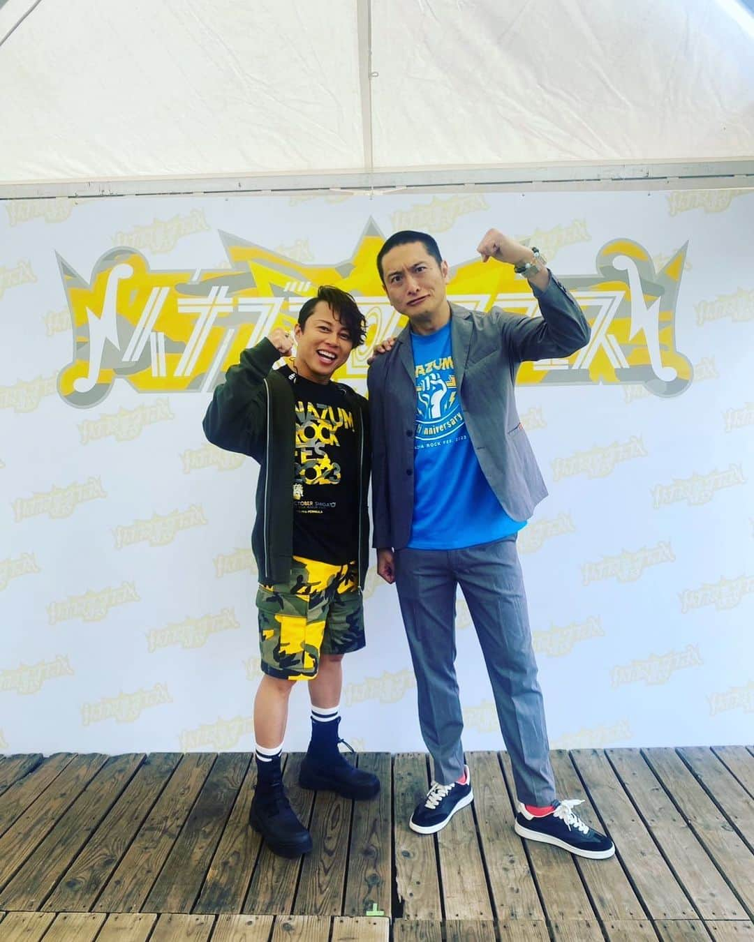 JP（ものまねタレント）さんのインスタグラム写真 - (JP（ものまねタレント）Instagram)「イナズマロックフェス2023これにて完 西川貴教さん有難うございました 他の写真は又あげますね  仕事のご依頼はインスタのDMでお問合せください。  Twitterアカウント→　#jpmaesaka Twitterアカウントポケモン→#jp_pkmn YouTubeチャンネル→#モノマネモンスターJP TikTok→#monomamejp #西川貴教 #イナズマロックフェス2023  #琵琶湖 #IRF23 #トクメイ  #ものまね代行世代 #ワイドナショー #JPさん #松本人志 #浜田雅功 #ダウンタウン #ものまね芸人 #松本人志ものまね #研音 #川島明ものまね #ラヴィット #滋賀芸人 #農業高校出身 #すべらない話 #IPPONグランプリ #ダウンタウンDX #どどどどっとJP #おはスタポケモン部 #ポケモン #しゃべくり007」10月7日 21時23分 - metamonjp