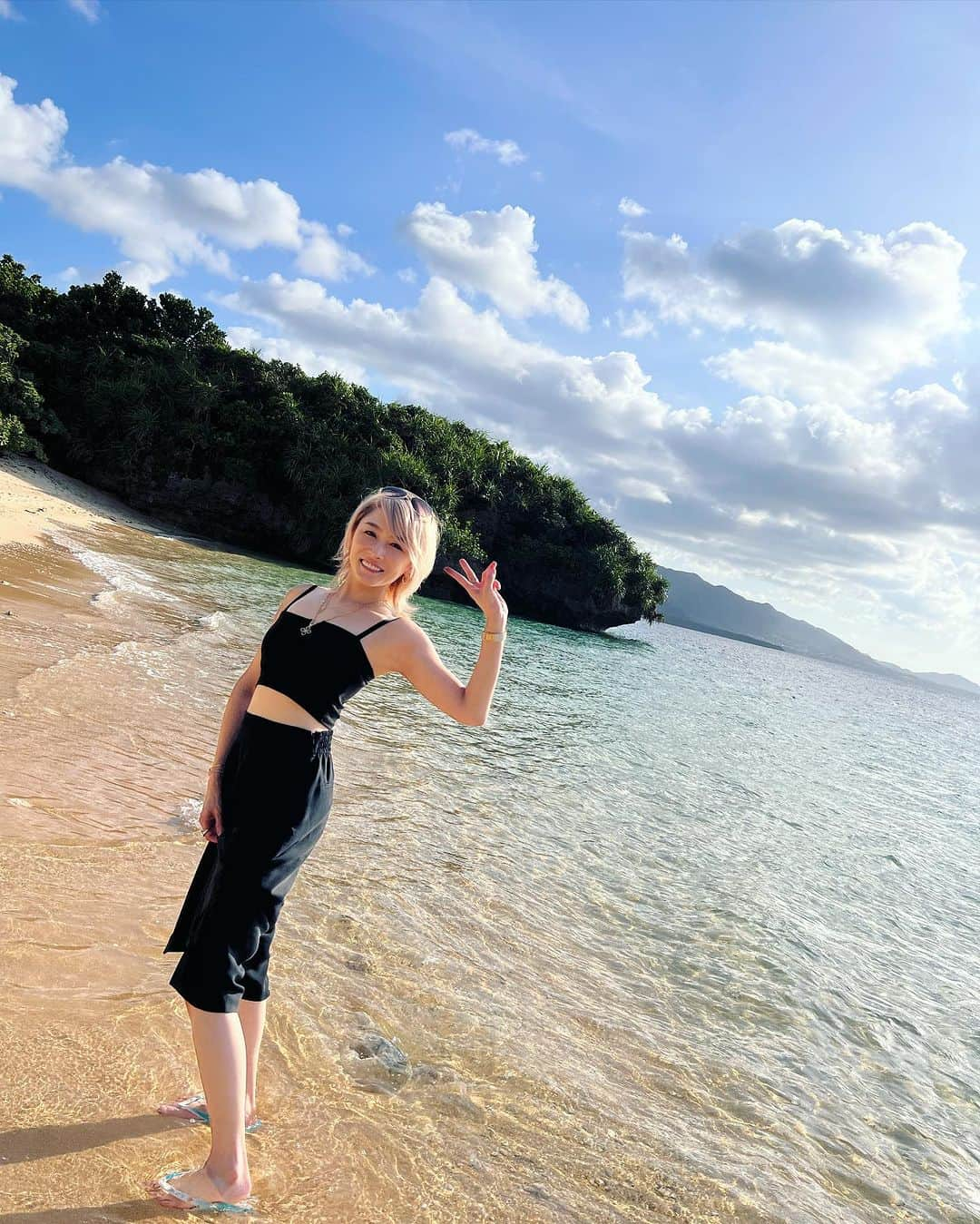 杏さゆりのインスタグラム：「石垣の思い出✨ 年に1回は行きたい浄化してくれる島🤍 思い出投稿続きます🙏🤍 . Memories of Ishigaki Island ✨ This island that purifies me (for me)So I want to visit once a year 🤍 Memories posting continues 🙏🤍 . #石垣 #石垣島 #ishigaki #ishigakiisland  #杏さゆり #SayuriAnzu」